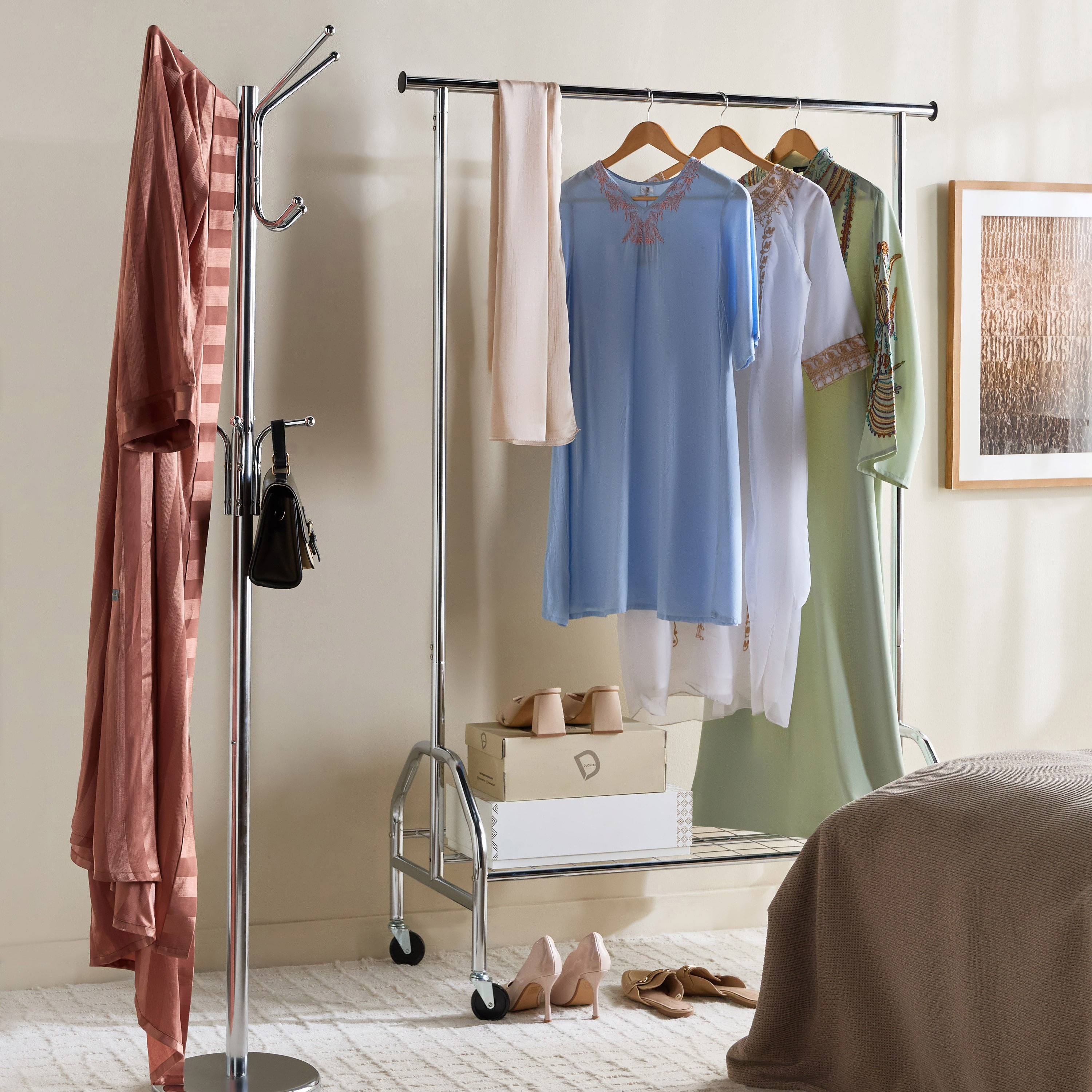 Noah Cloth Hanger-household-storage-storagesolutions-tallhangers-image-5