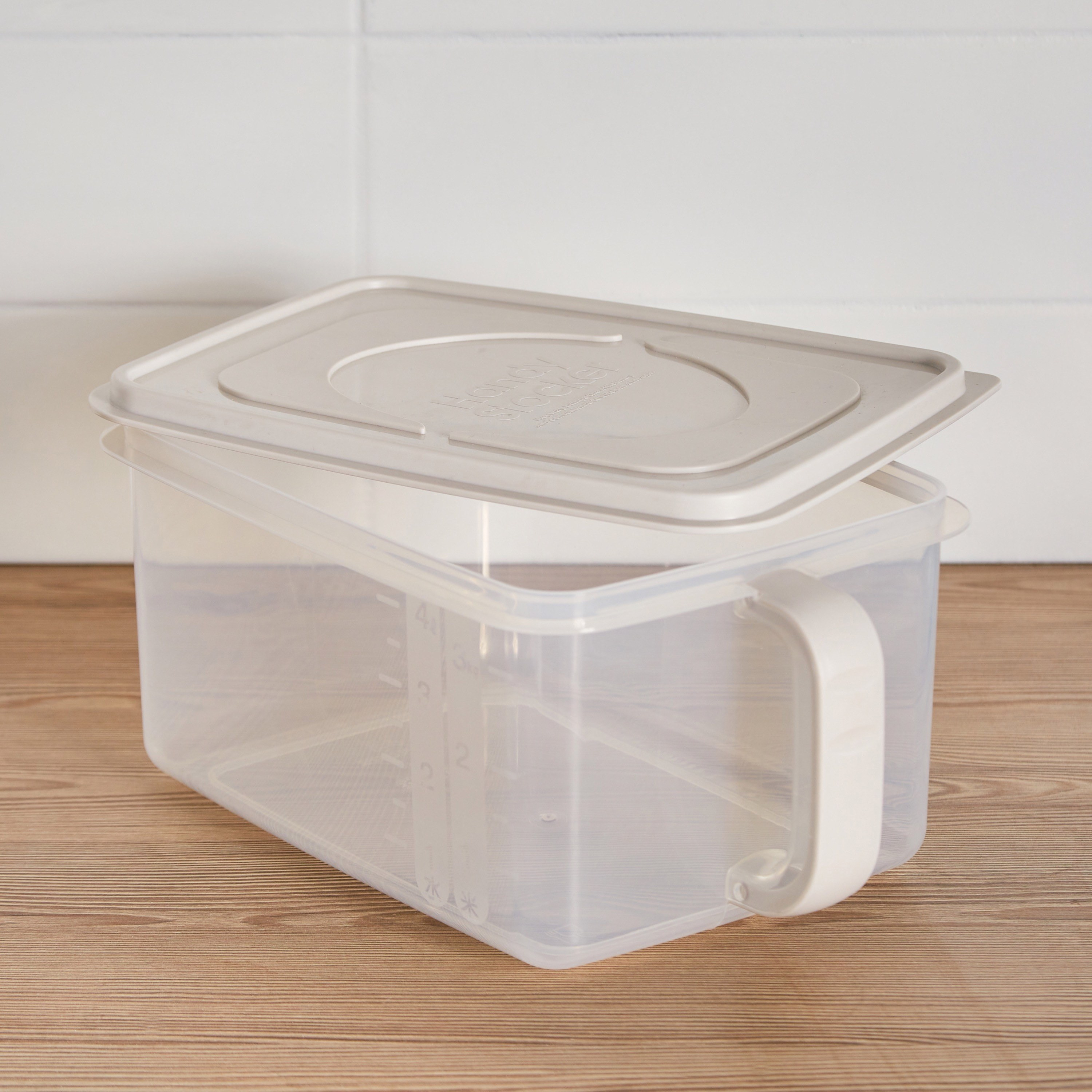 Easy Access Storage Box with Handle and Lid - 4.8 L-household-kitchen-foodstorage-pantryandstorage-image-3