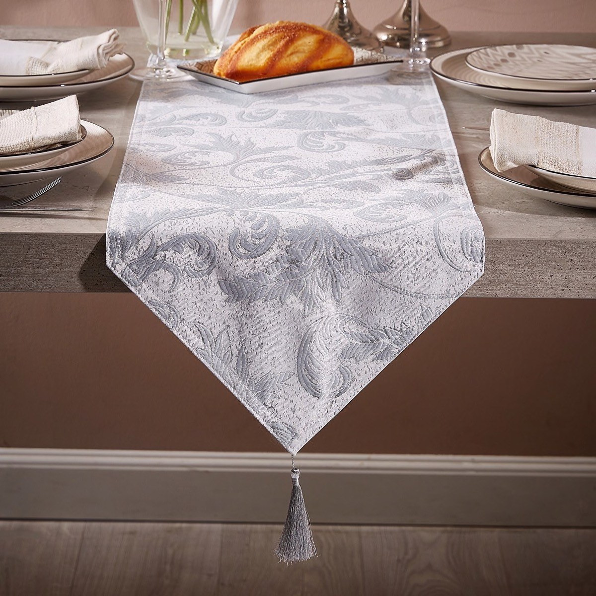 Glitz Table Runner-household-dining-tablelinen-runnersandtablecovers-image-2