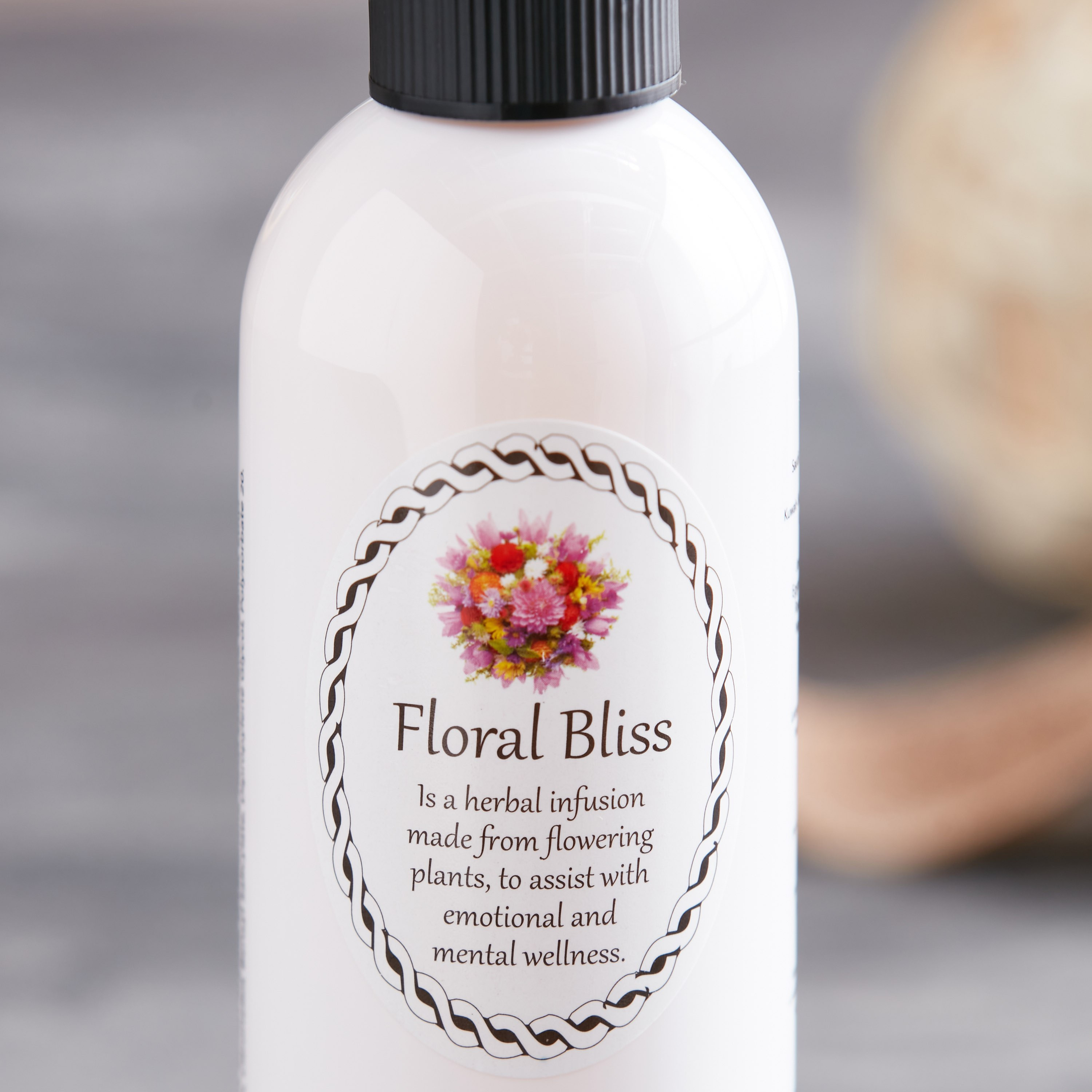 Floral Essence - 250 ml-household-homefragrance-fragranceoilsandessence-image-2