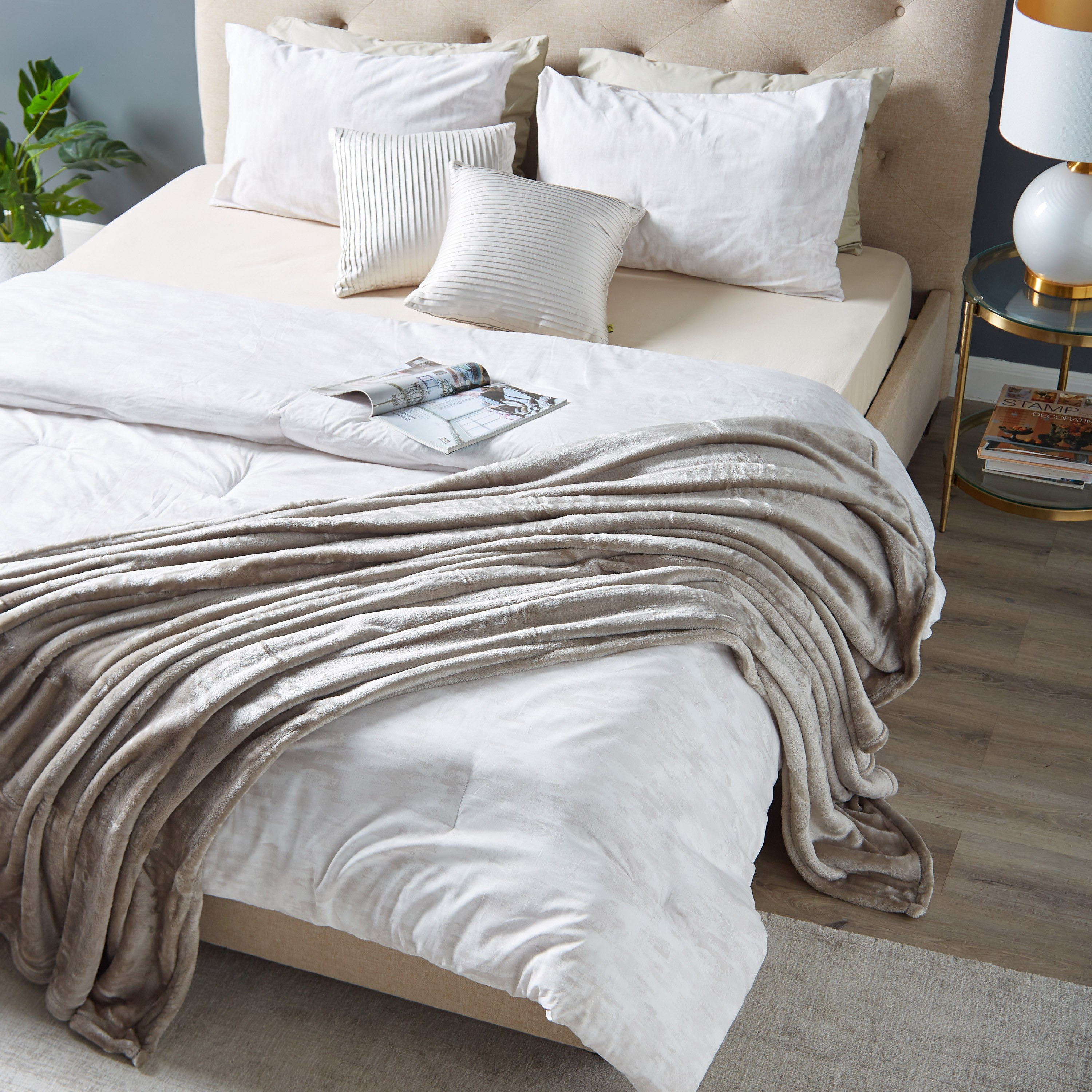 Luxury Plush Woven Blanket-household-cushionsandthrows-throwsandblankets-blankets-image-6