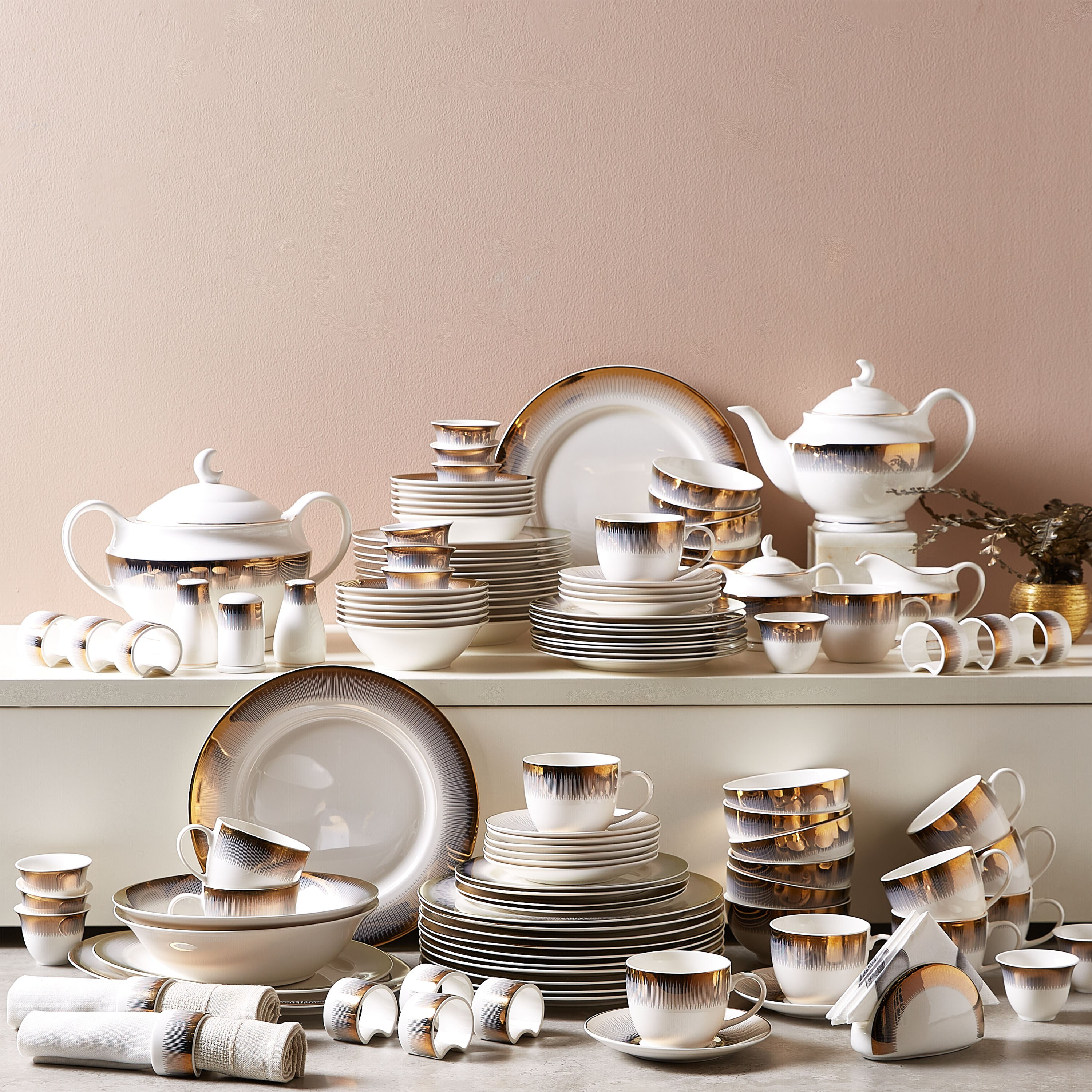 Online on sale crockery set