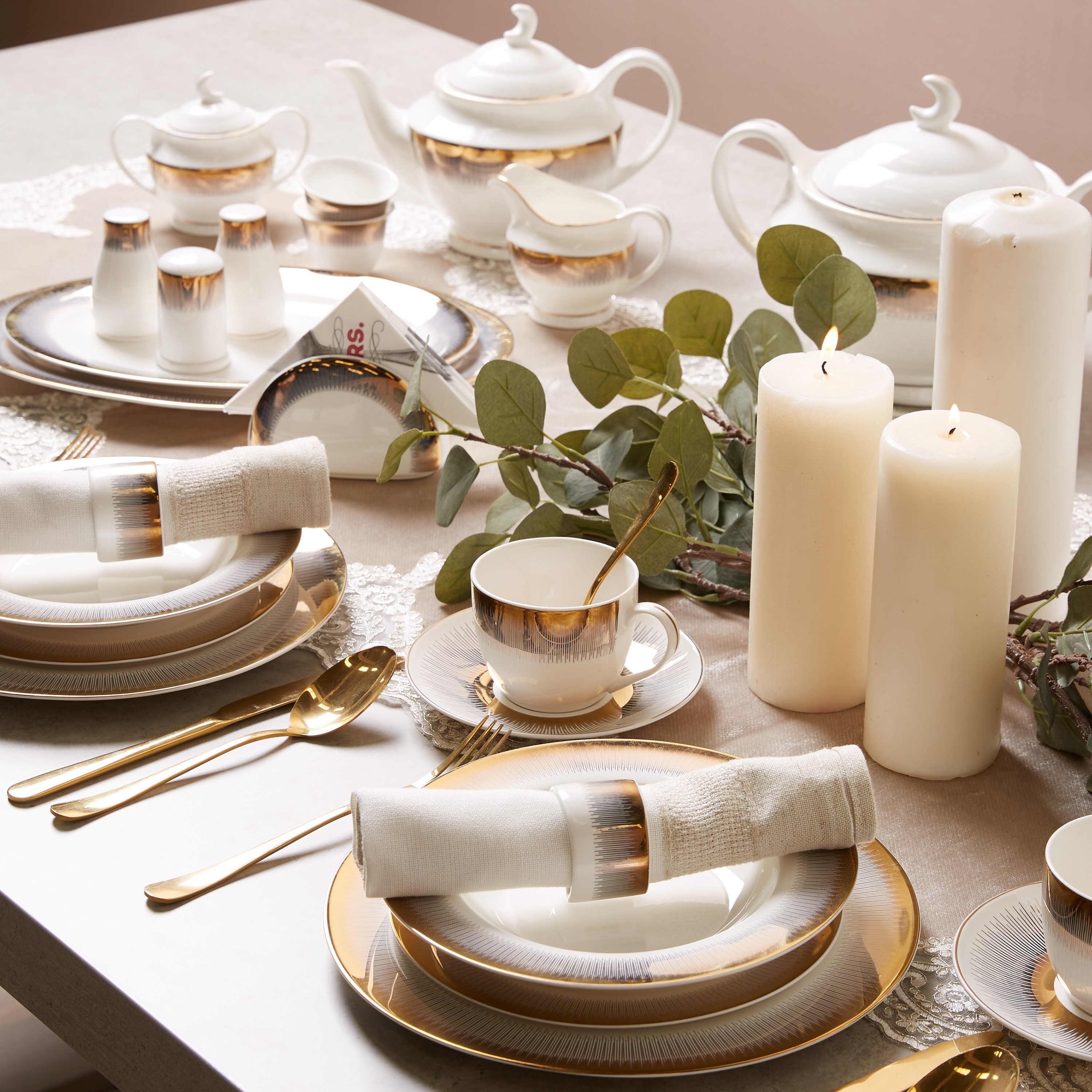 Arabia sale dinner set