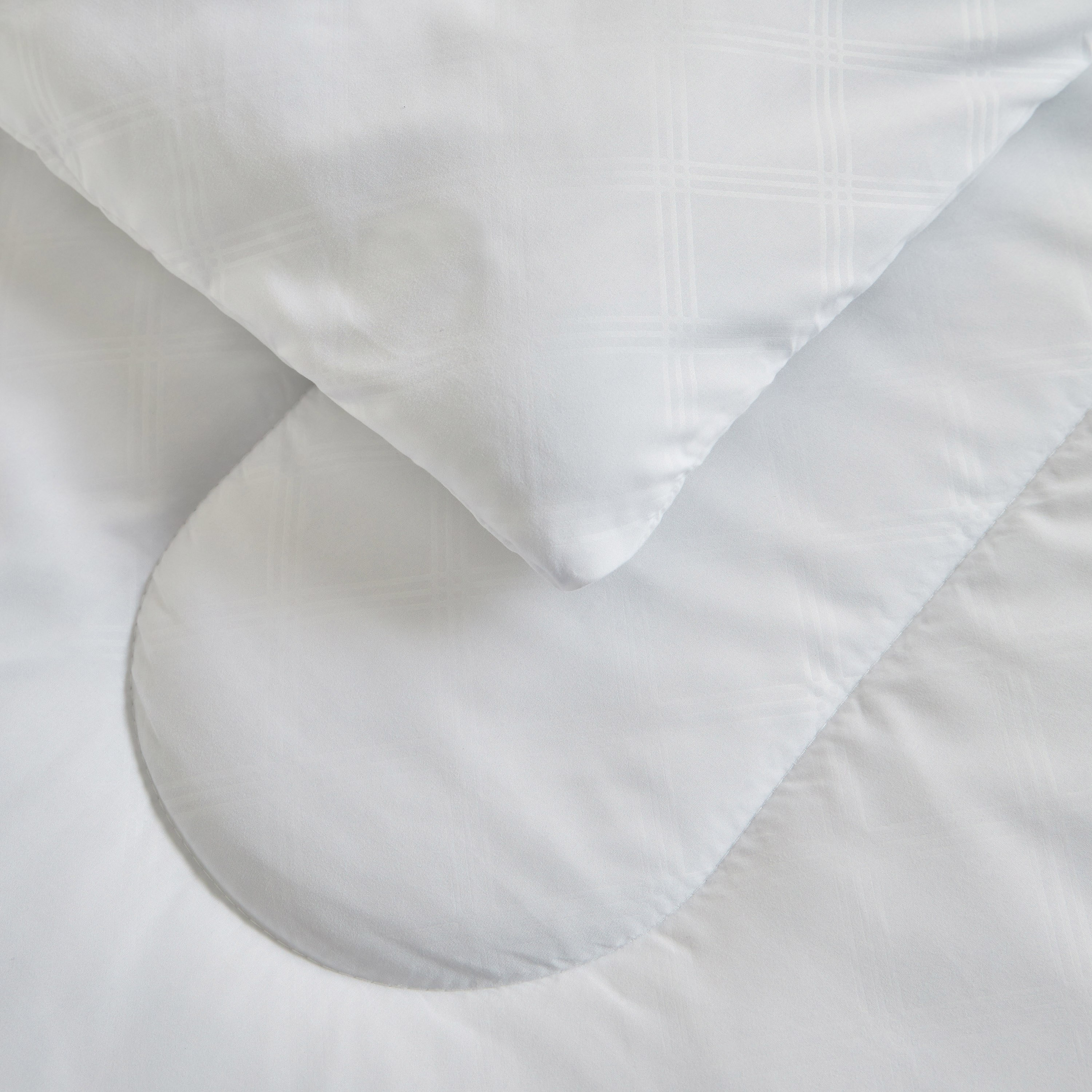 Sleep Non-Allergenic Light Warm Queen Duvet - 200x200 cm-household-bedding-duvetandcovers-duvets-image-4