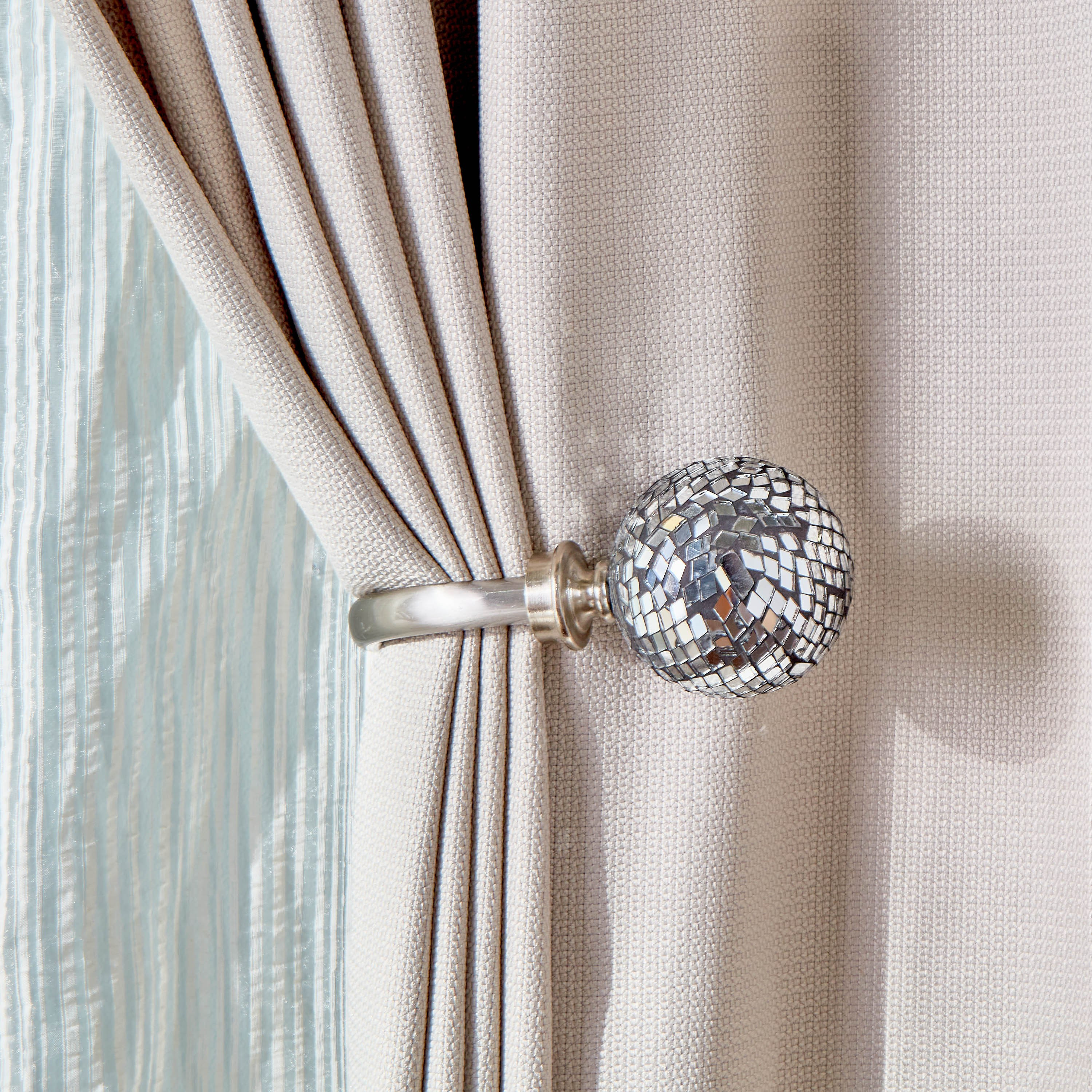 Crowne 2-Piece Curtain Tieback Set - 21 cm-household-windows-curtainrodsandaccessories-windowaccessories-image-1