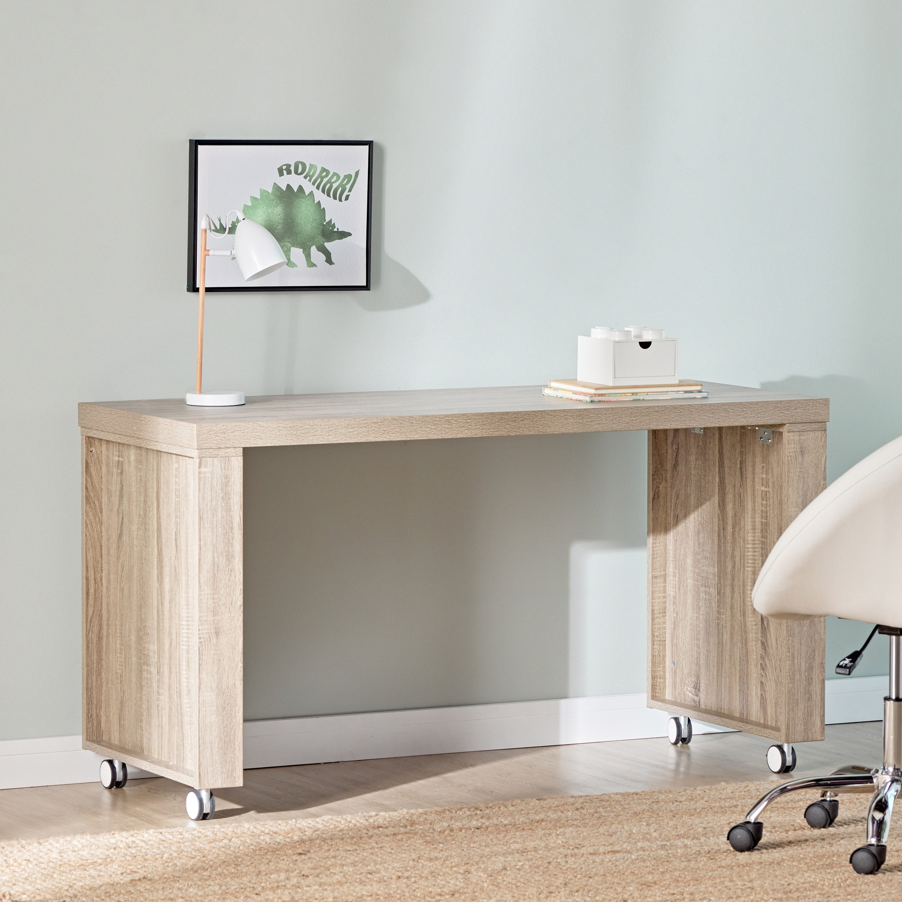 Home centre store study table