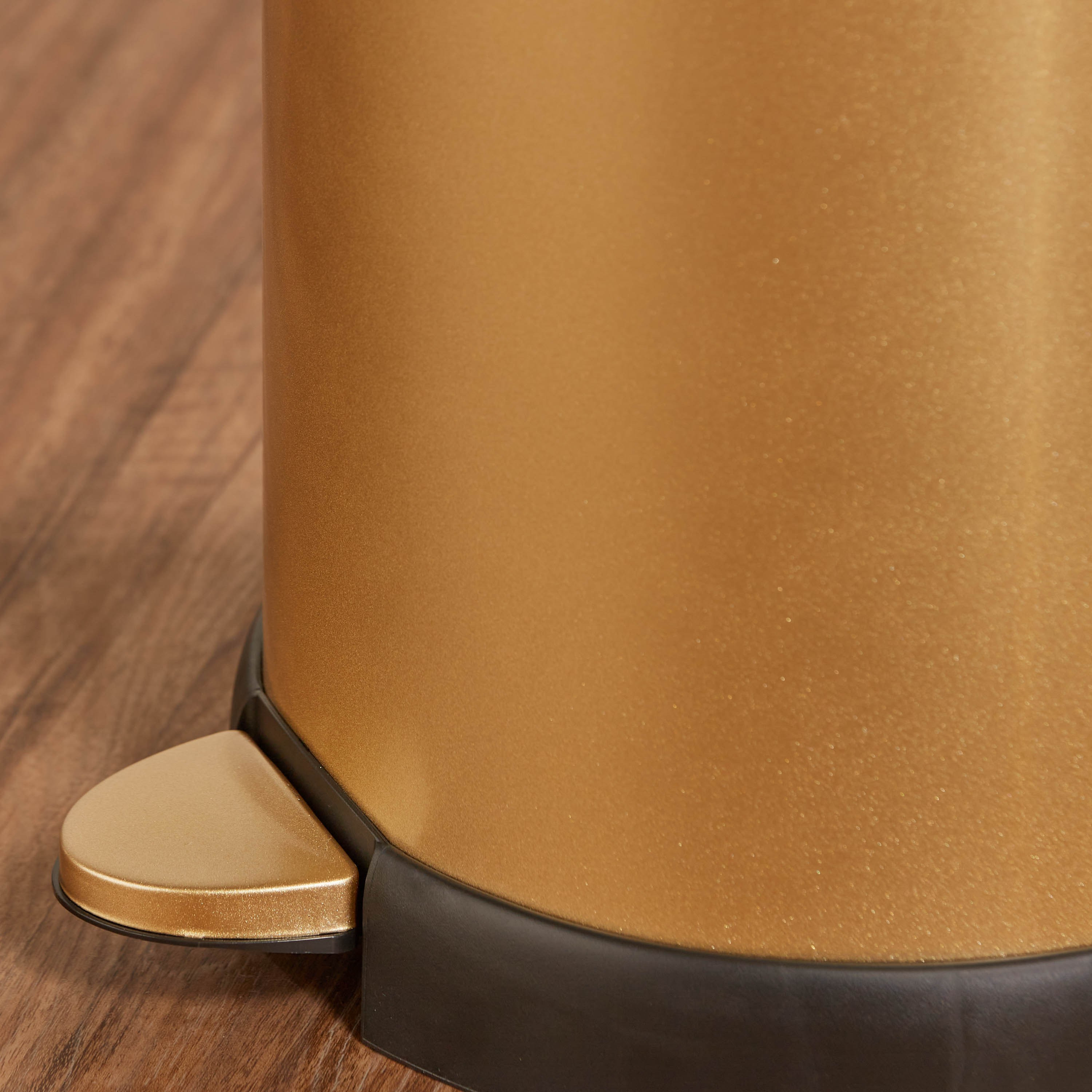 Soft Close Round Step Bin - 20 L-household-bathandlaundry-wastebinsandaccessories-image-5