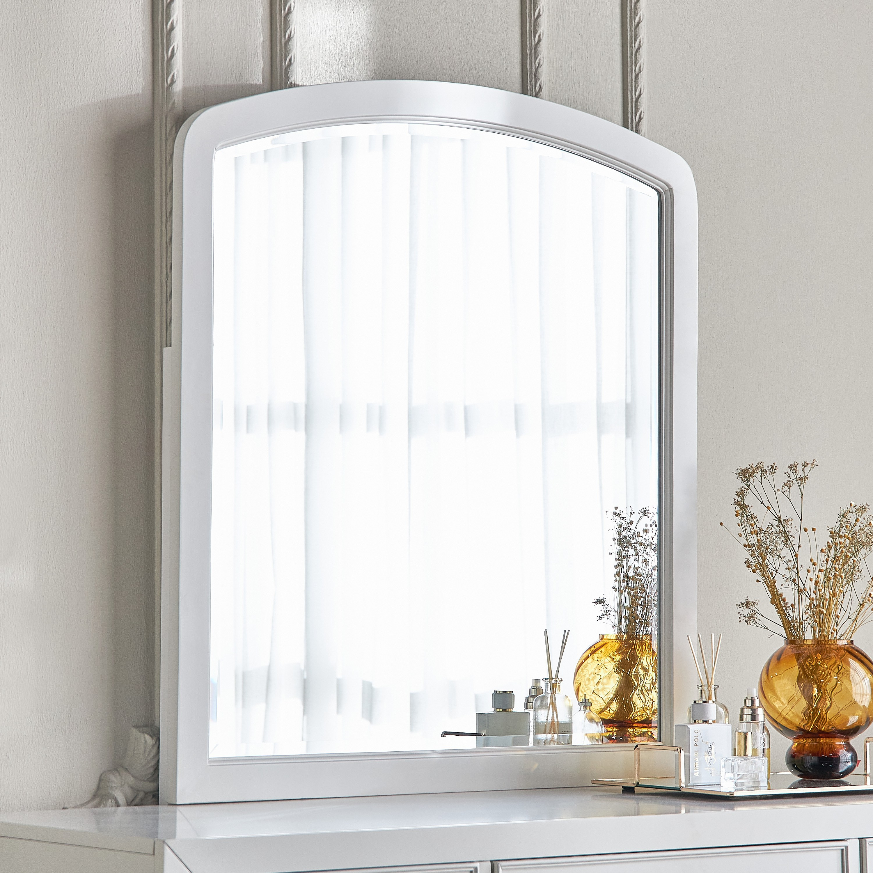 | مرآة طويلة دون طاولة تزيين - أديل