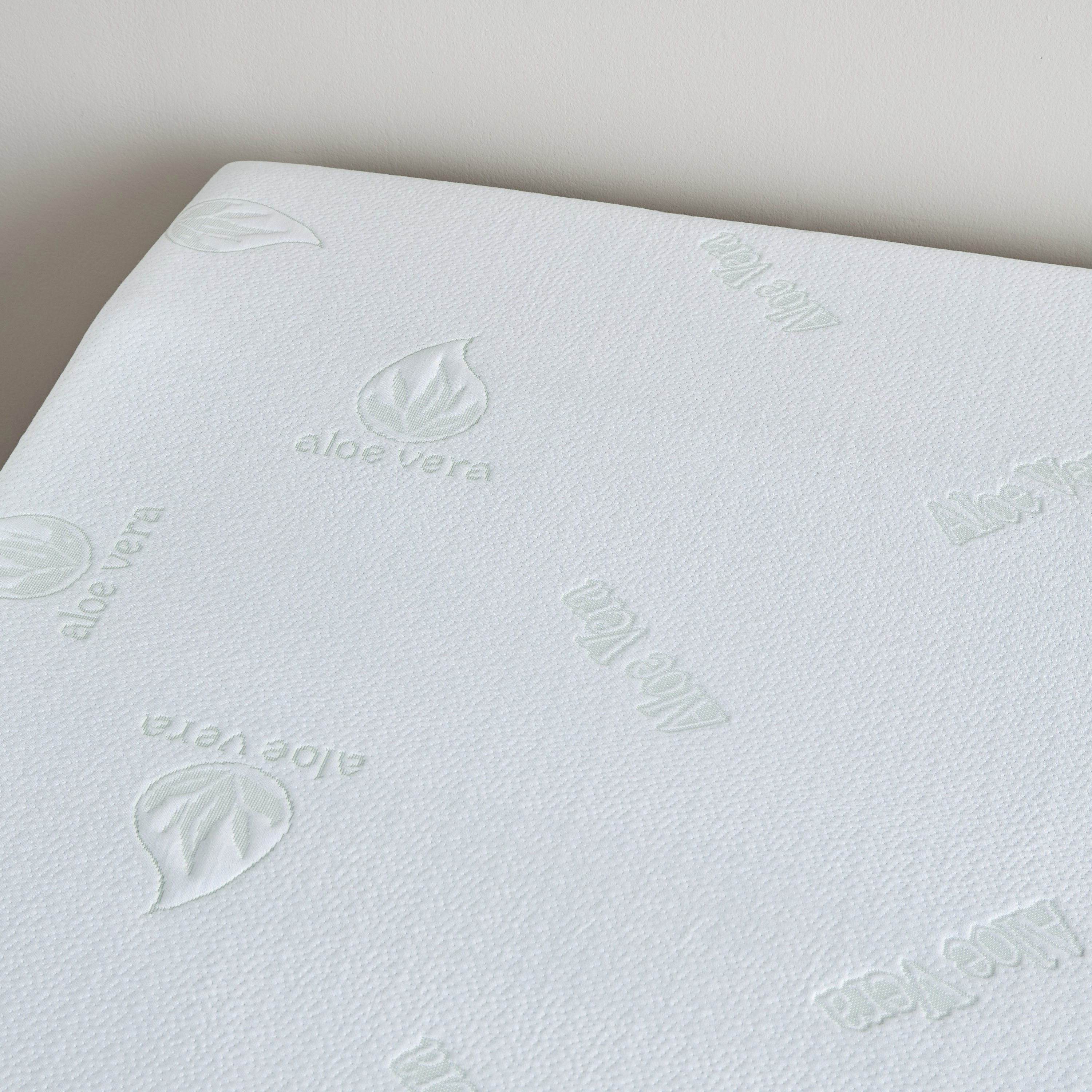Healthguard Aloe Vera Memory Foam Mattress Topper - 120x200+4 cm-household-bedding-mattresstoppersandprotectors-mattresstoppers-image-2