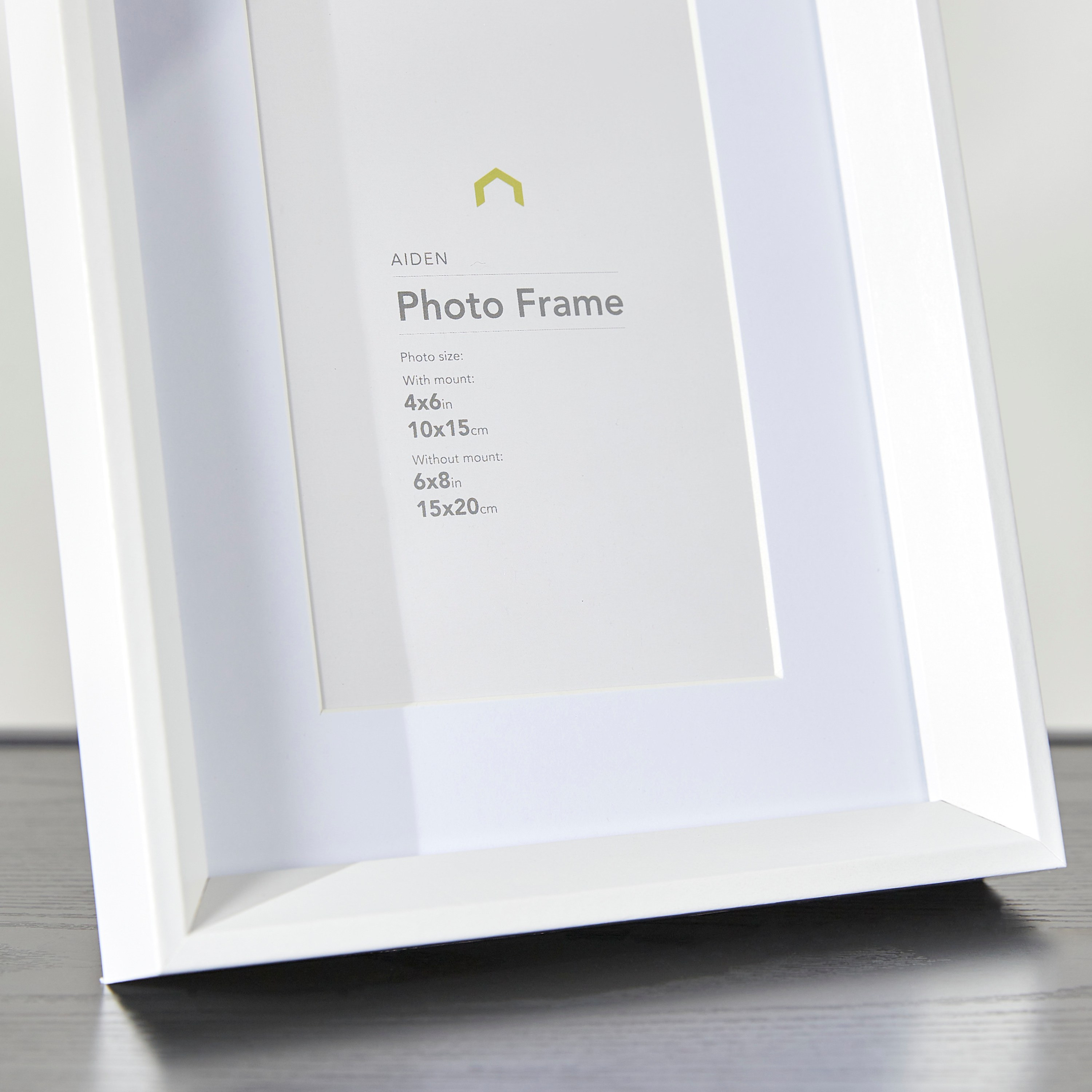 Aiden Photo Frame - 15x20 cm-household-walldecorandmirrors-photoframes-image-2
