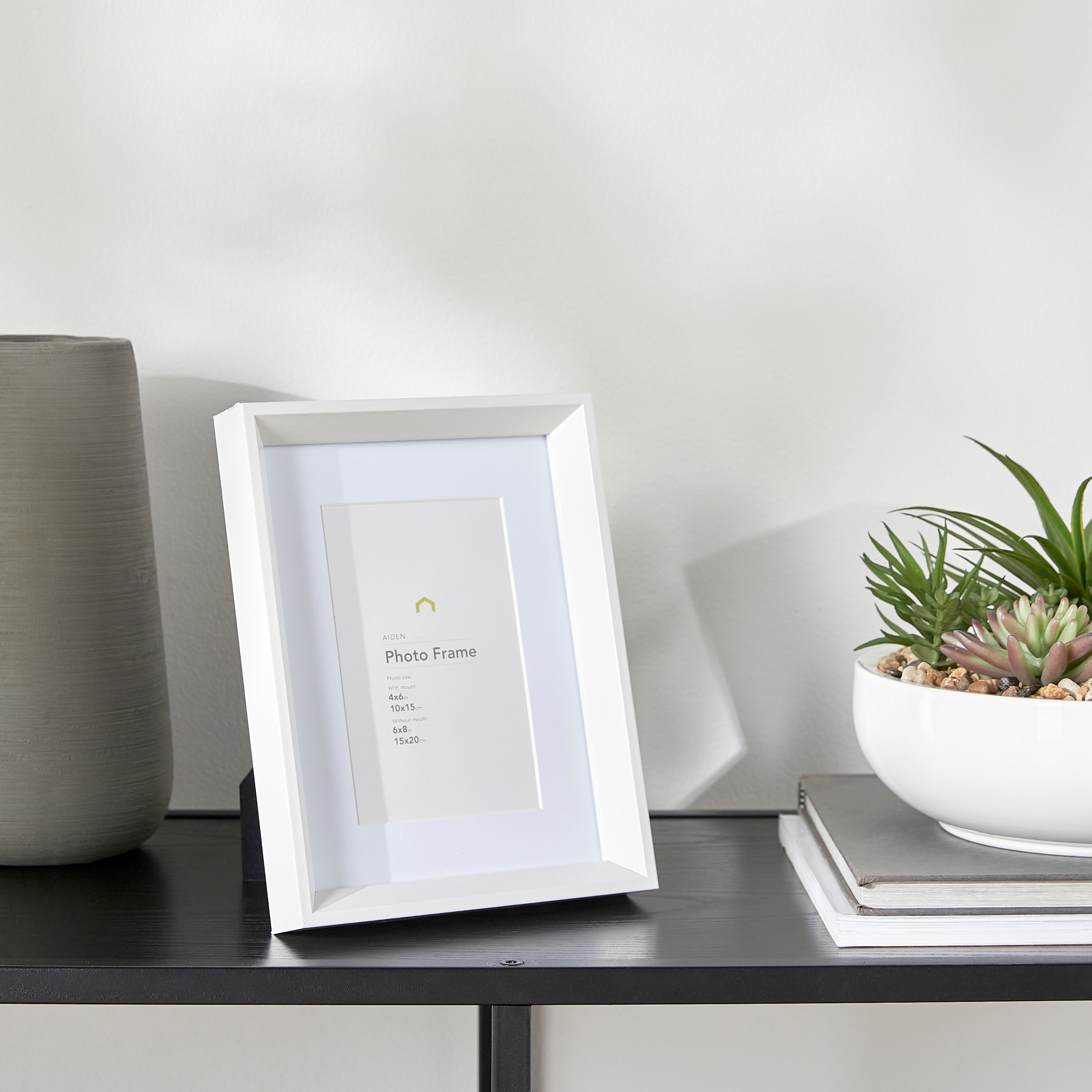 Aiden Photo Frame - 15x20 cm-household-walldecorandmirrors-photoframes-image-4