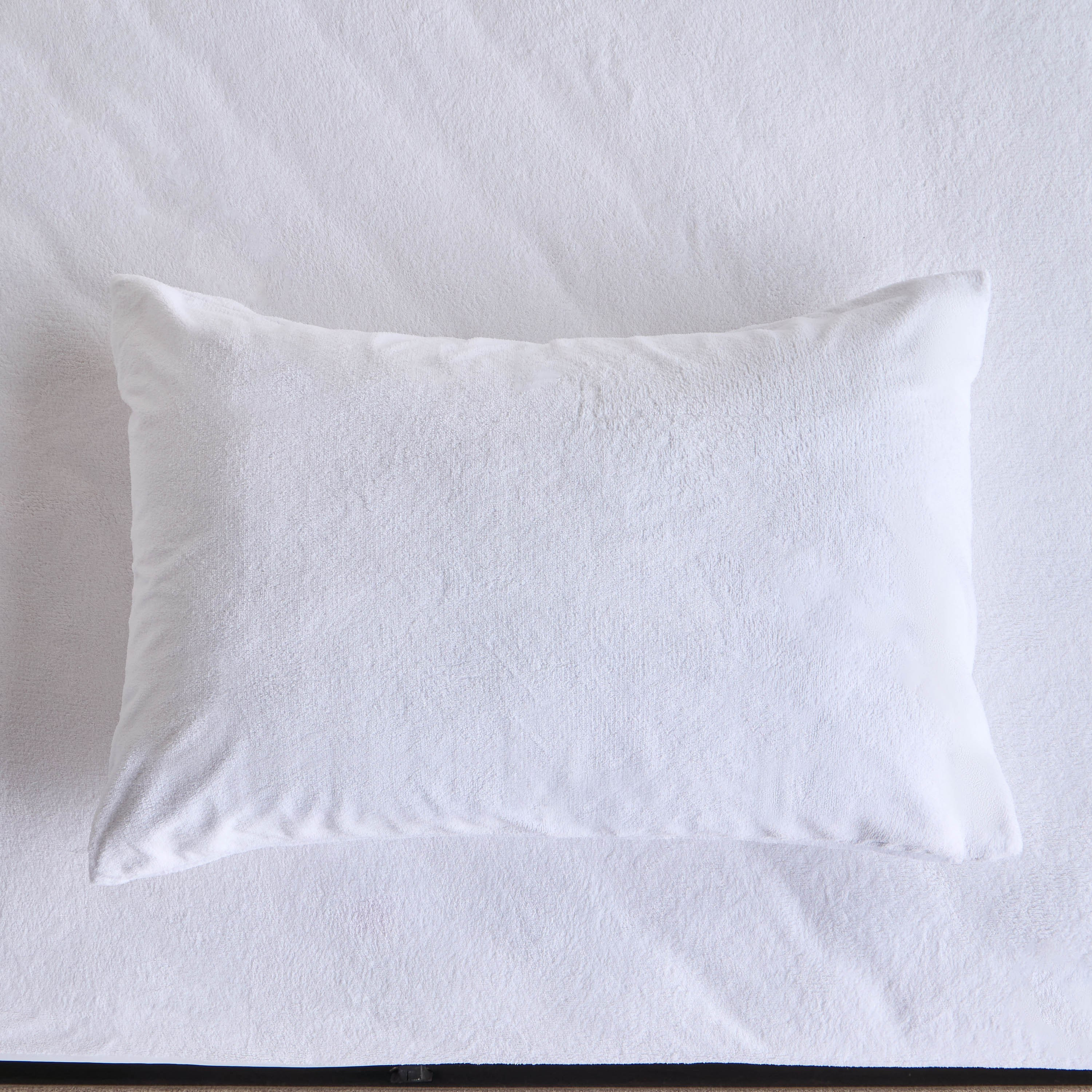 Coral Pillow Protector - 50x90 cm-household-bedding-mattresstoppersandprotectors-pillowprotectors-image-6