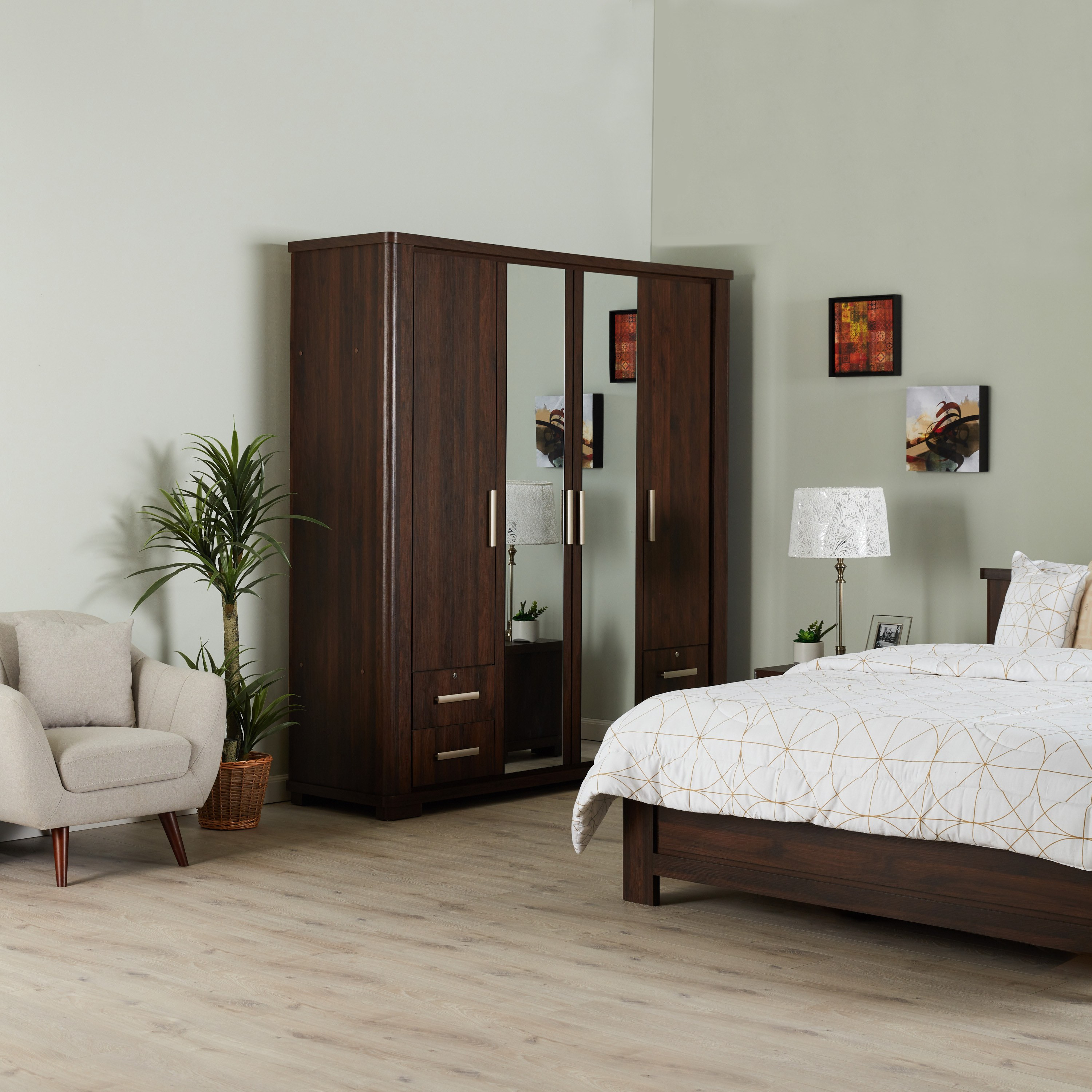 | خزانة ملابس بتصميم - أوبتك