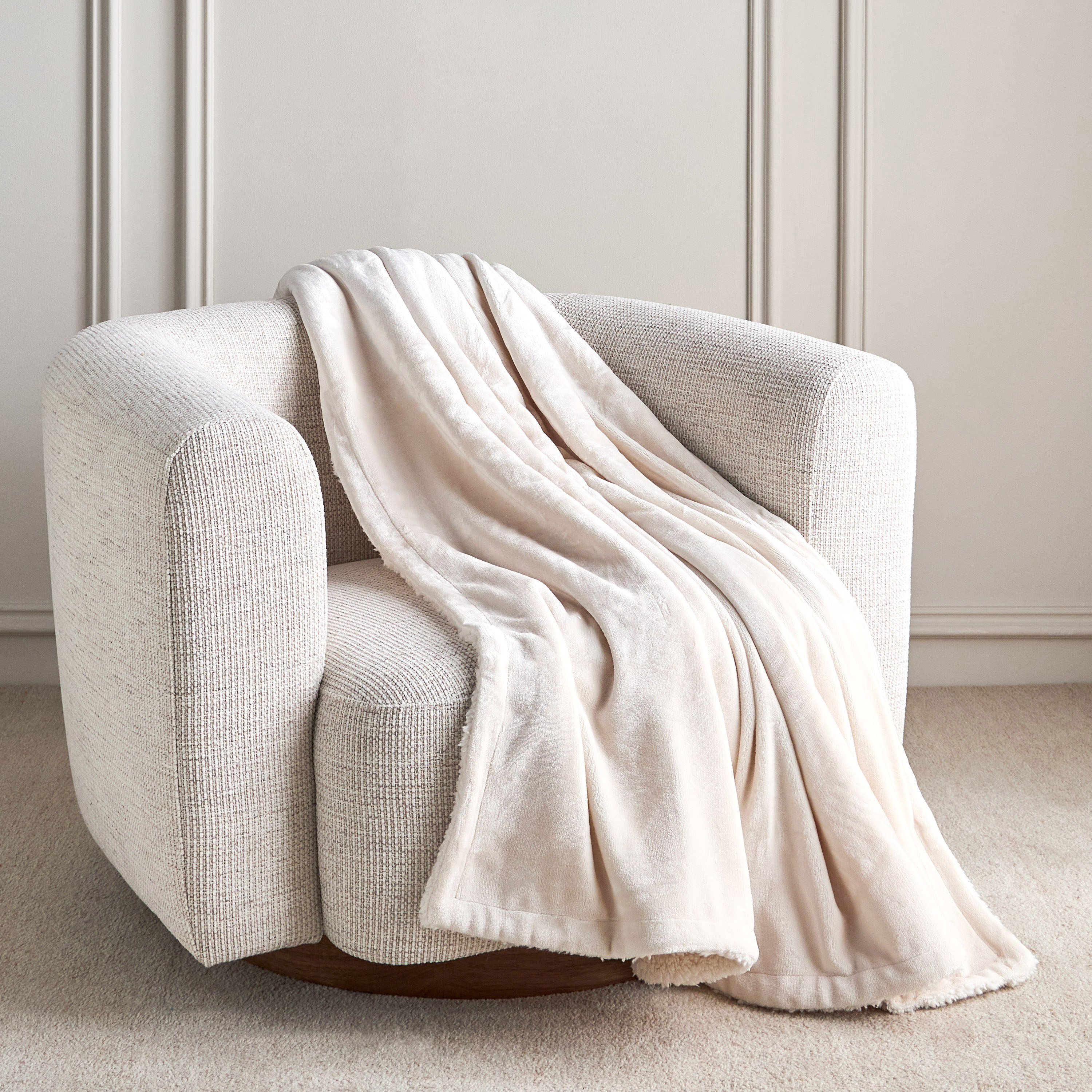Cloud Cosy Plush Blanket - 150x200 cms