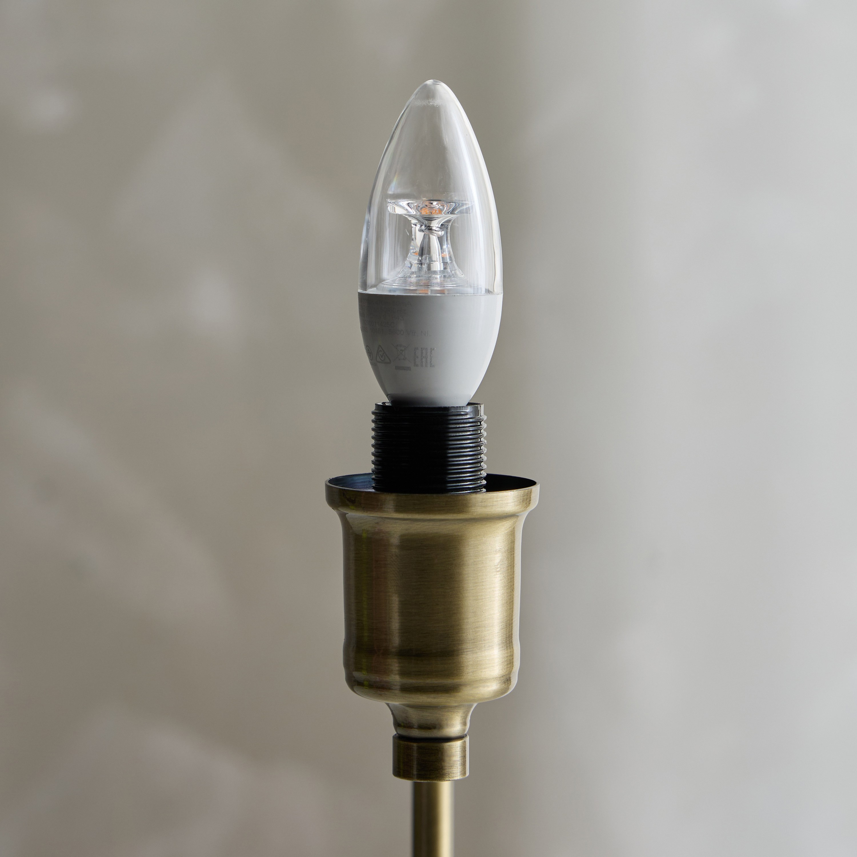 لمبة إل إي دي من فيليبس - E14 470 لومين بيضاء دافئة-household-lighting-bulbsandbatteries-bulbs-image-2