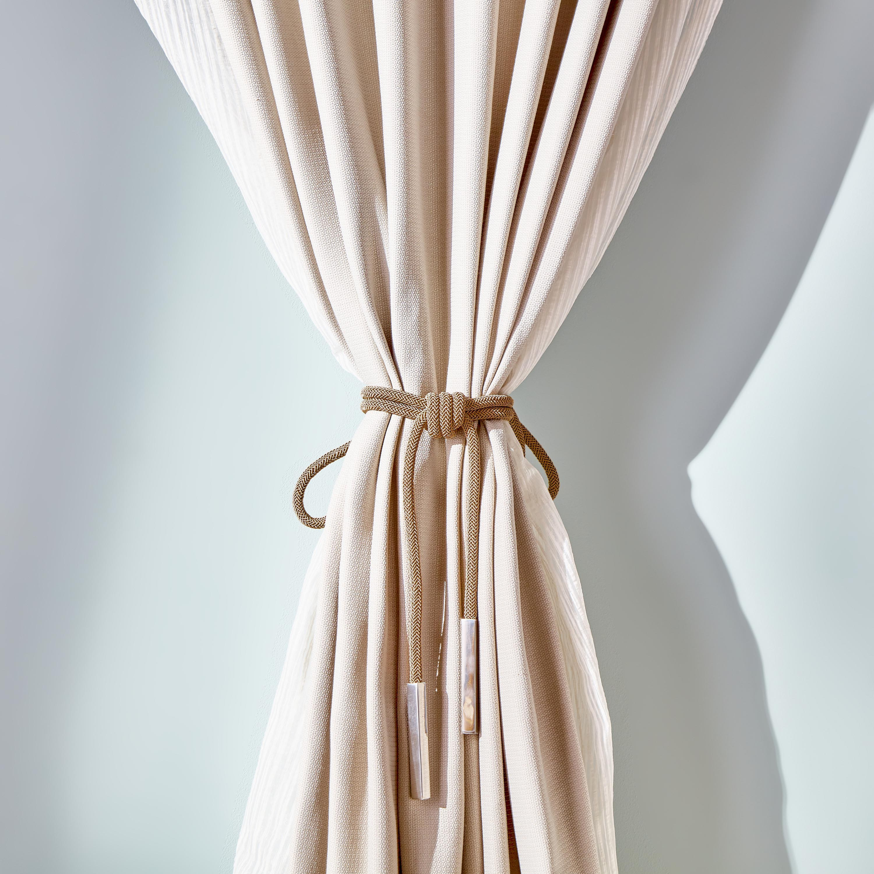 Duke Curtain Tieback - 107 cm-household-windows-curtainrodsandaccessories-windowaccessories-image-1