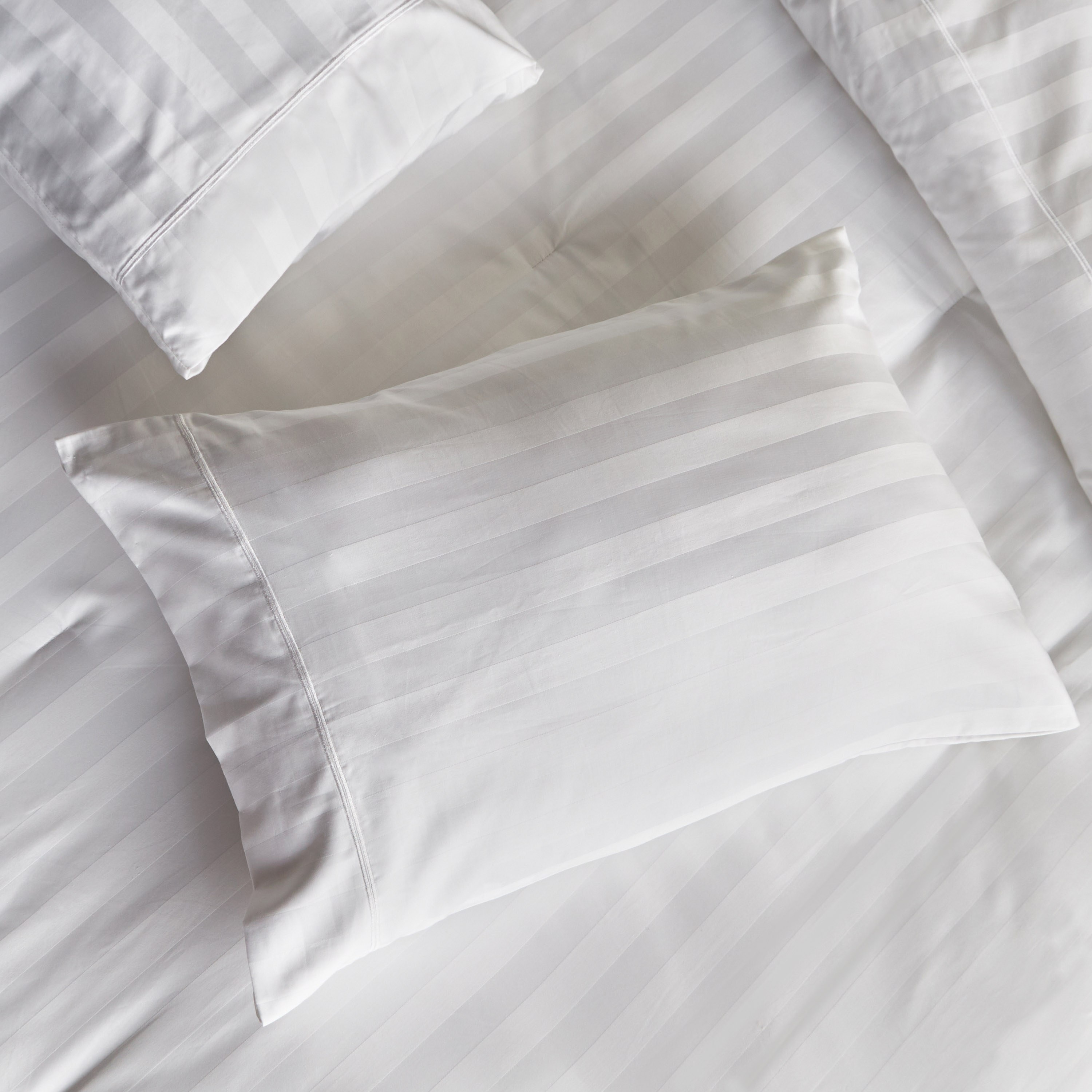 Satin Stripe Pima Cotton Sateen 525 Thread Count 3-Piece Queen Comforter Set - 200x240 cm-household-bedding-comfortersandbedspreads-comforters-image-3