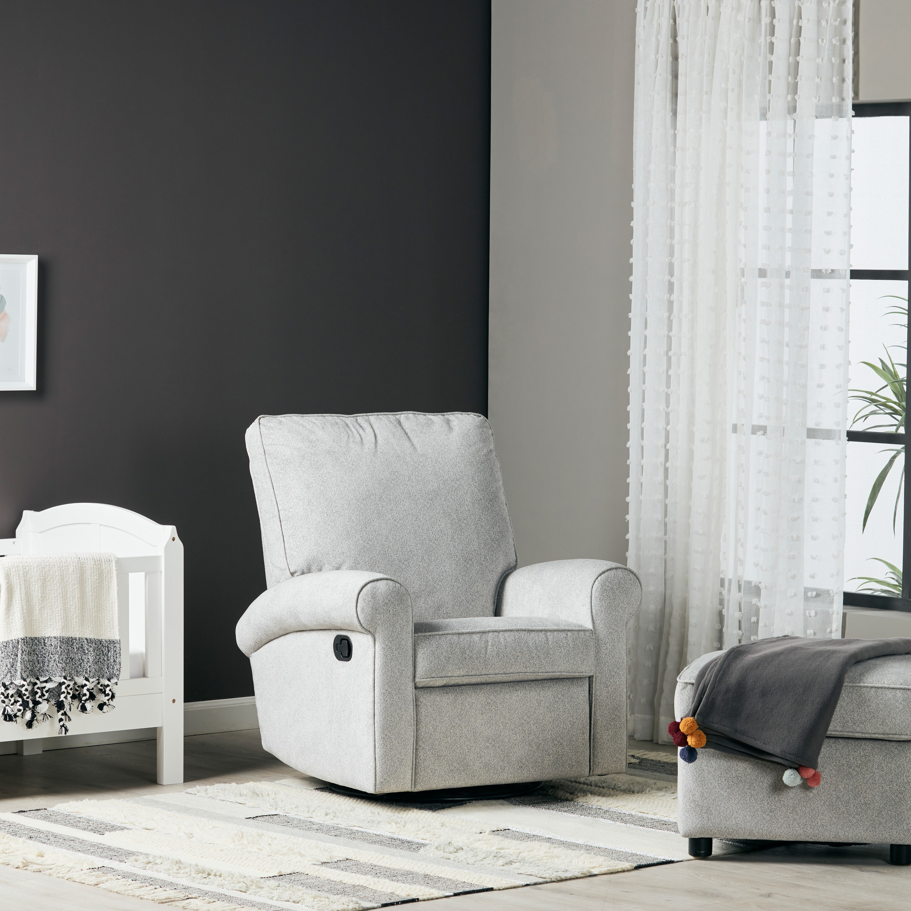 Nursing clearance recliner chair