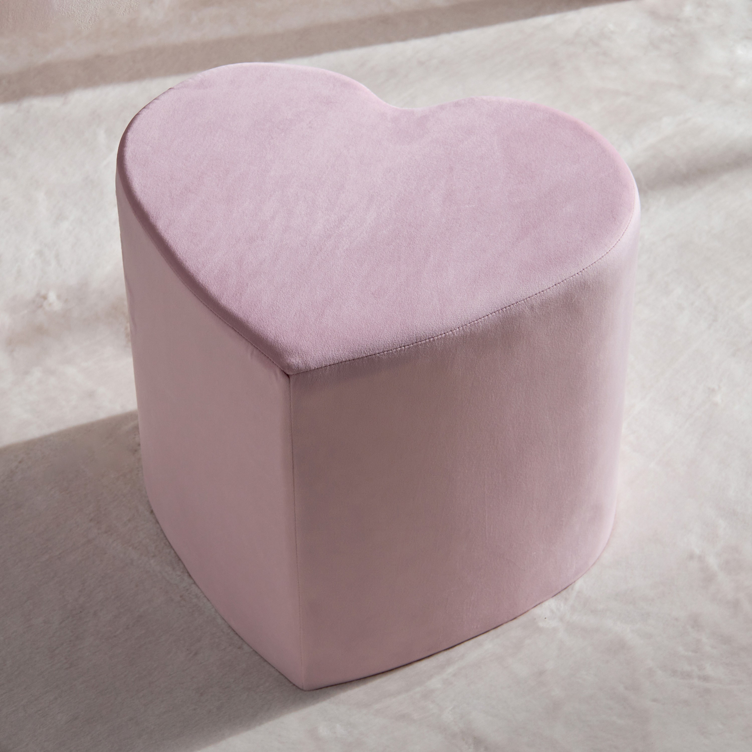 Pink shop heart stool