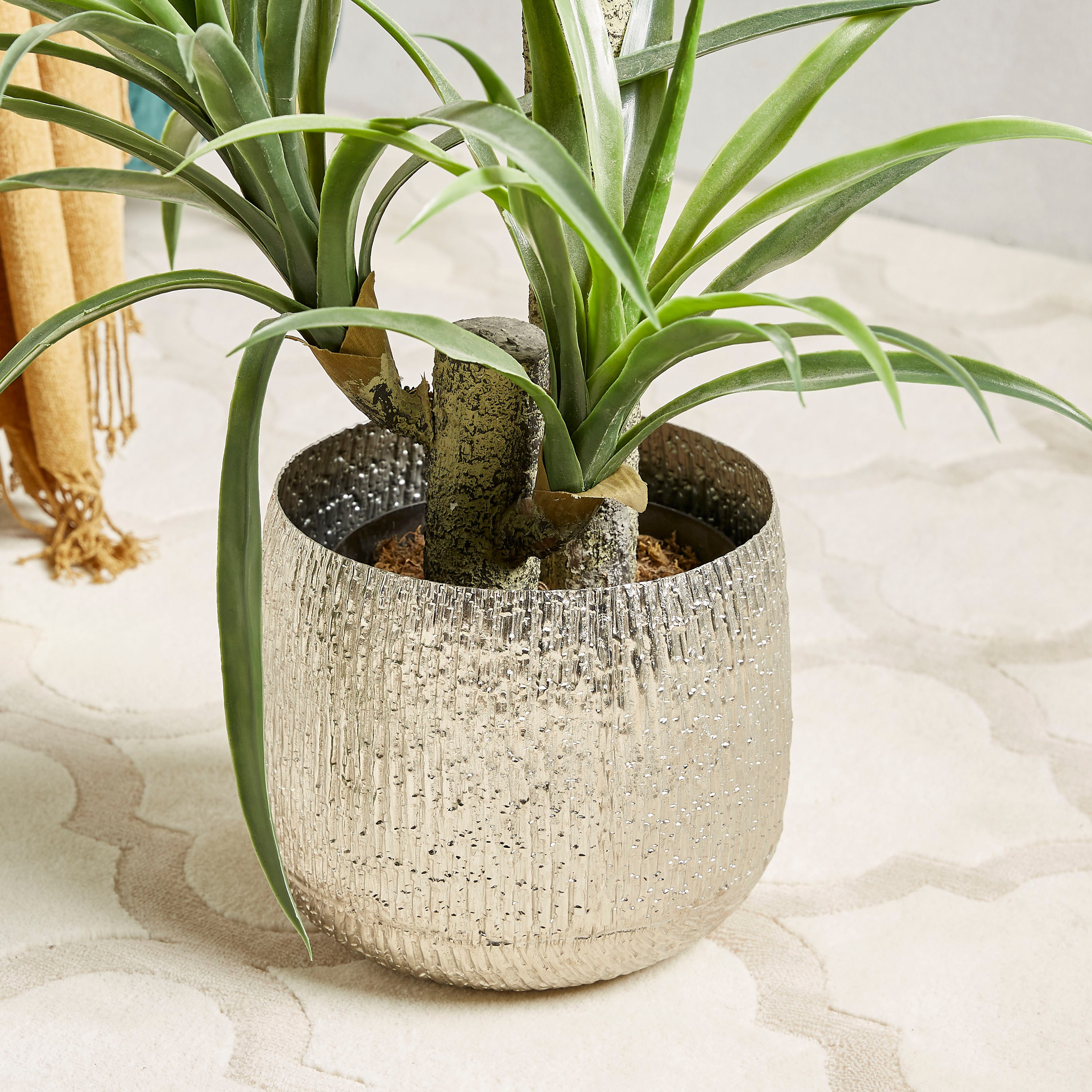 Kangri Aluminium Metallic Planter-household-gardenandoutdoor-potsandplanters-planters-image-1