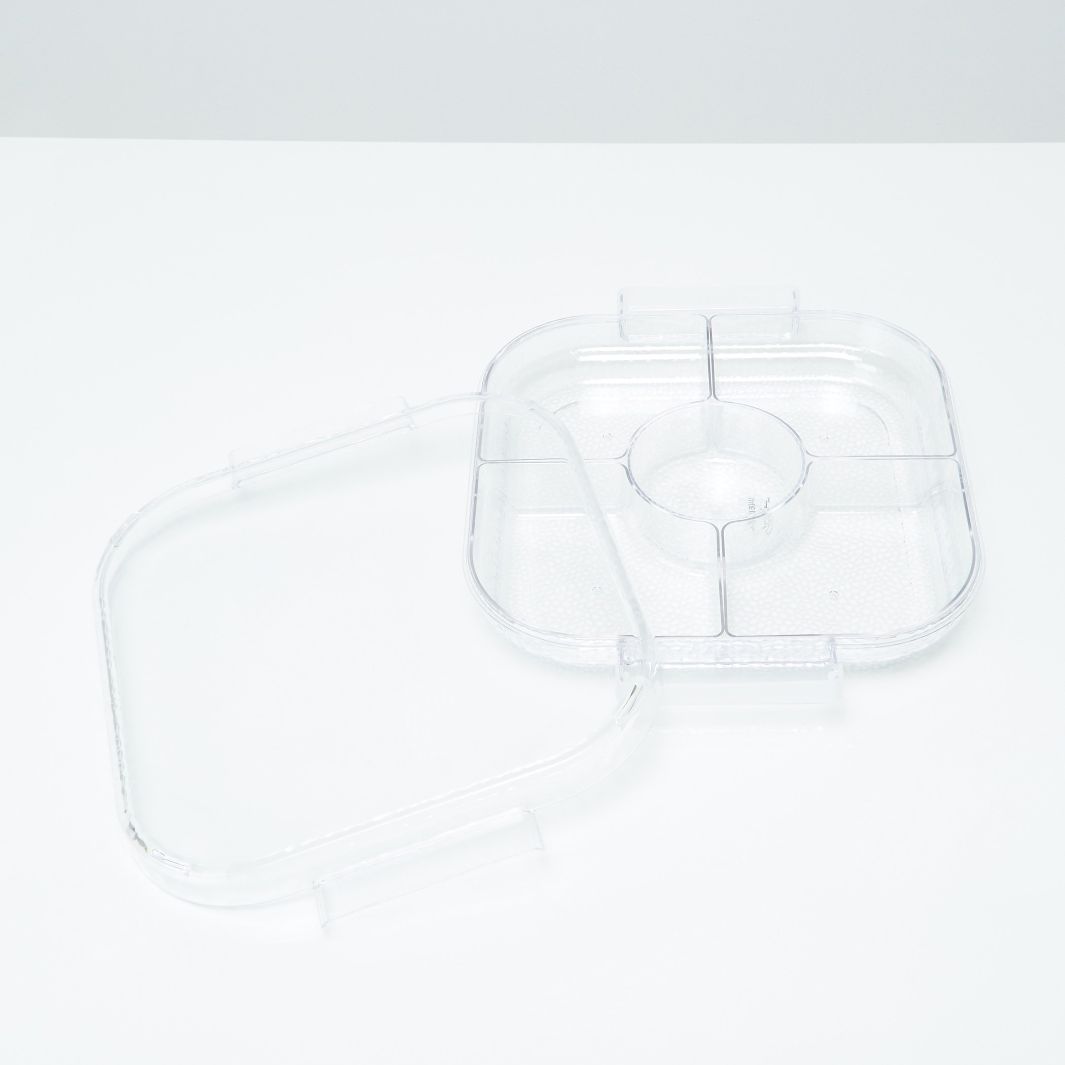 Krystal Server with Dividers and Lid-household-dining-serveware-chipsanddip-image-2