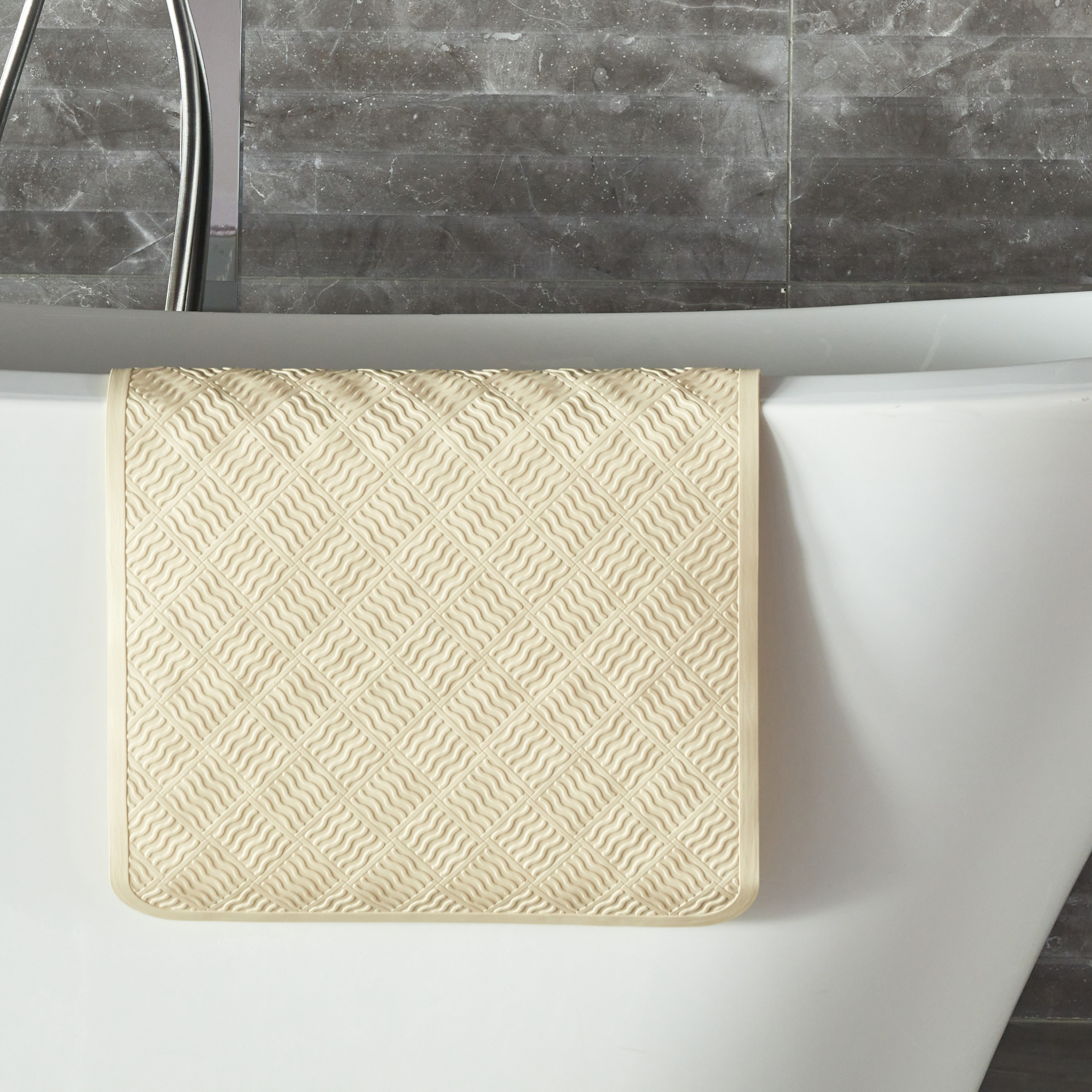سجادة حمّام مانعة للانزلاق - 40x70 سم-household-bathandlaundry-bathlinen-bathmatsandtubmats-image-4