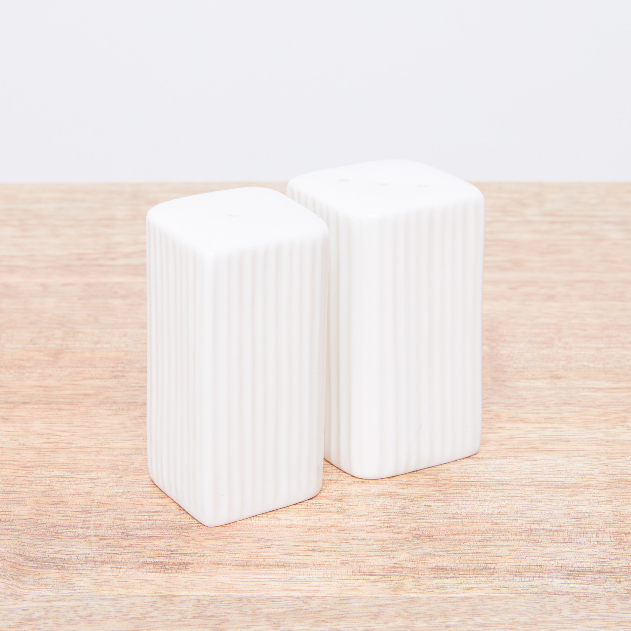 Ripple Textured 2-Piece Salt and Pepper Shaker Set-household-kitchen-foodstorage-saltandpeppershakers-image-1