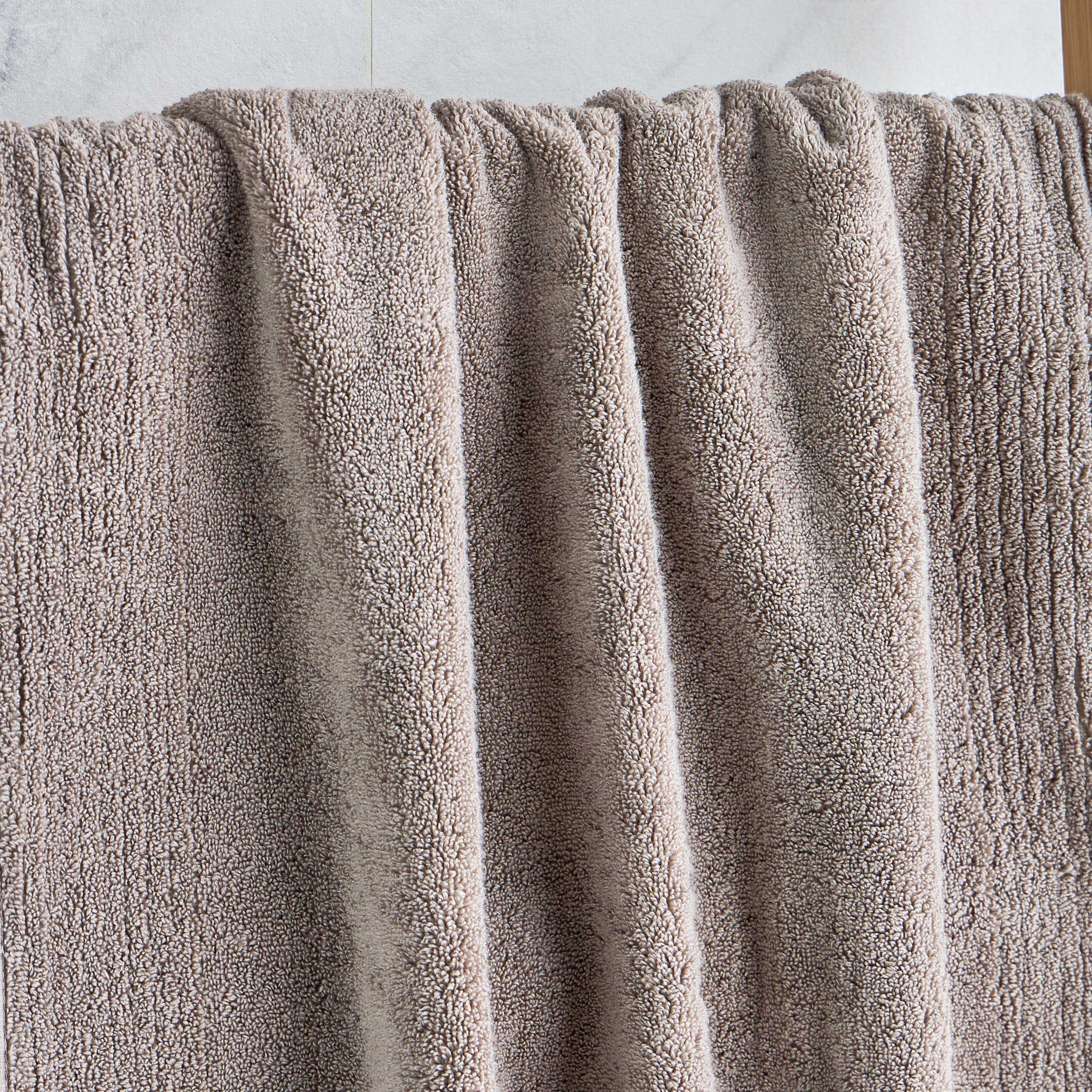 Egyptian 600 GSM Cotton Bath Towel - 70x140 cm-household-bathandlaundry-bathlinen-towels-image-2
