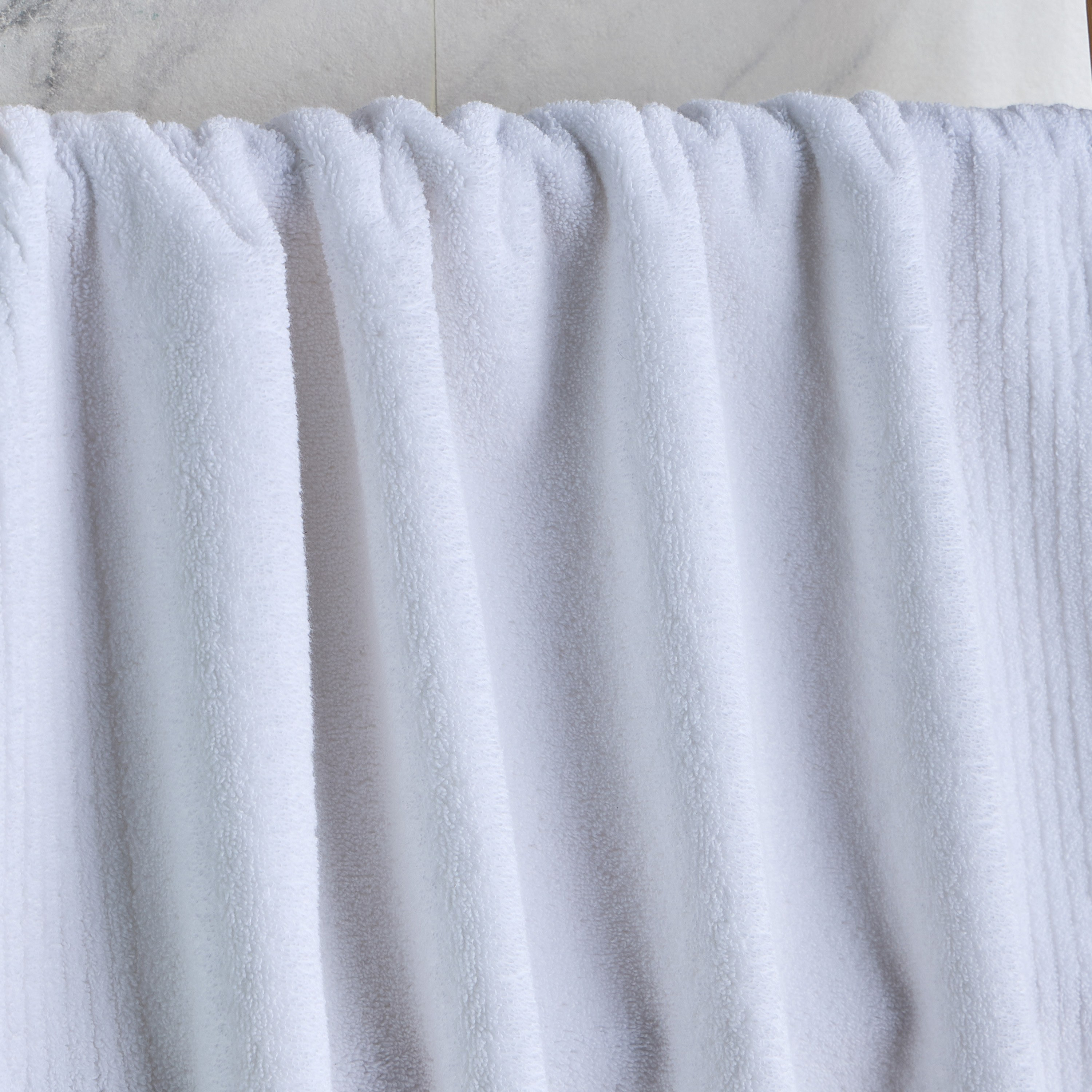 Egyptian 600 GSM Cotton Bath Towel - 70x140 cm-household-bathandlaundry-bathlinen-towels-image-2