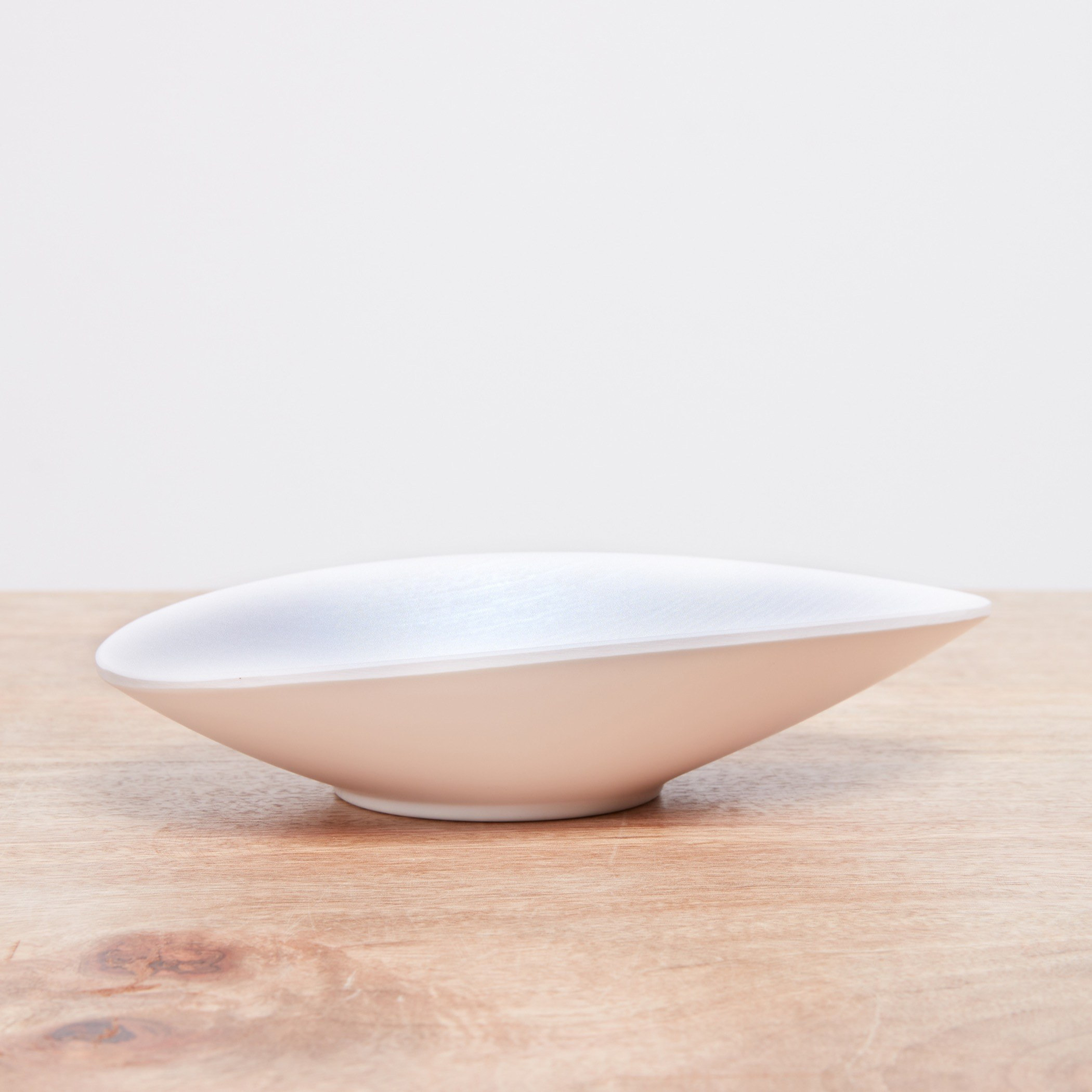 Shop Trinity Leaf Shaped Bowl - 19x19 cms | Homecentre Kuwait