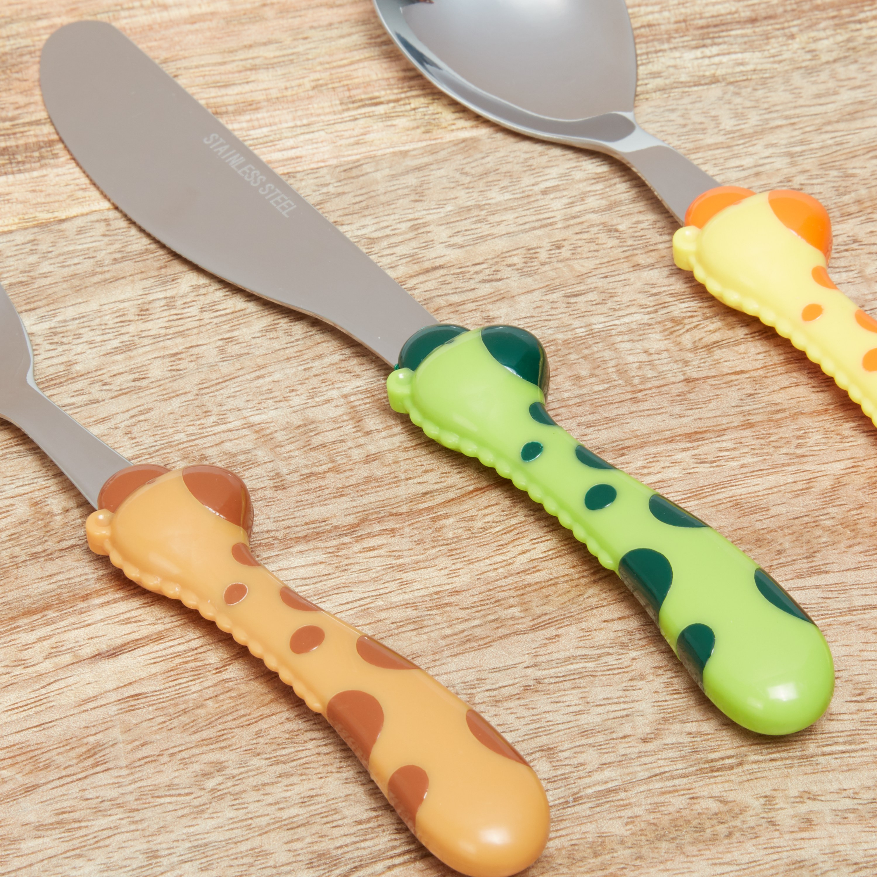 مجموعة أدوات مطبخ من 3 قطع بطبعات زرافة-babyandkids-eatanddrink-cutlery-image-3