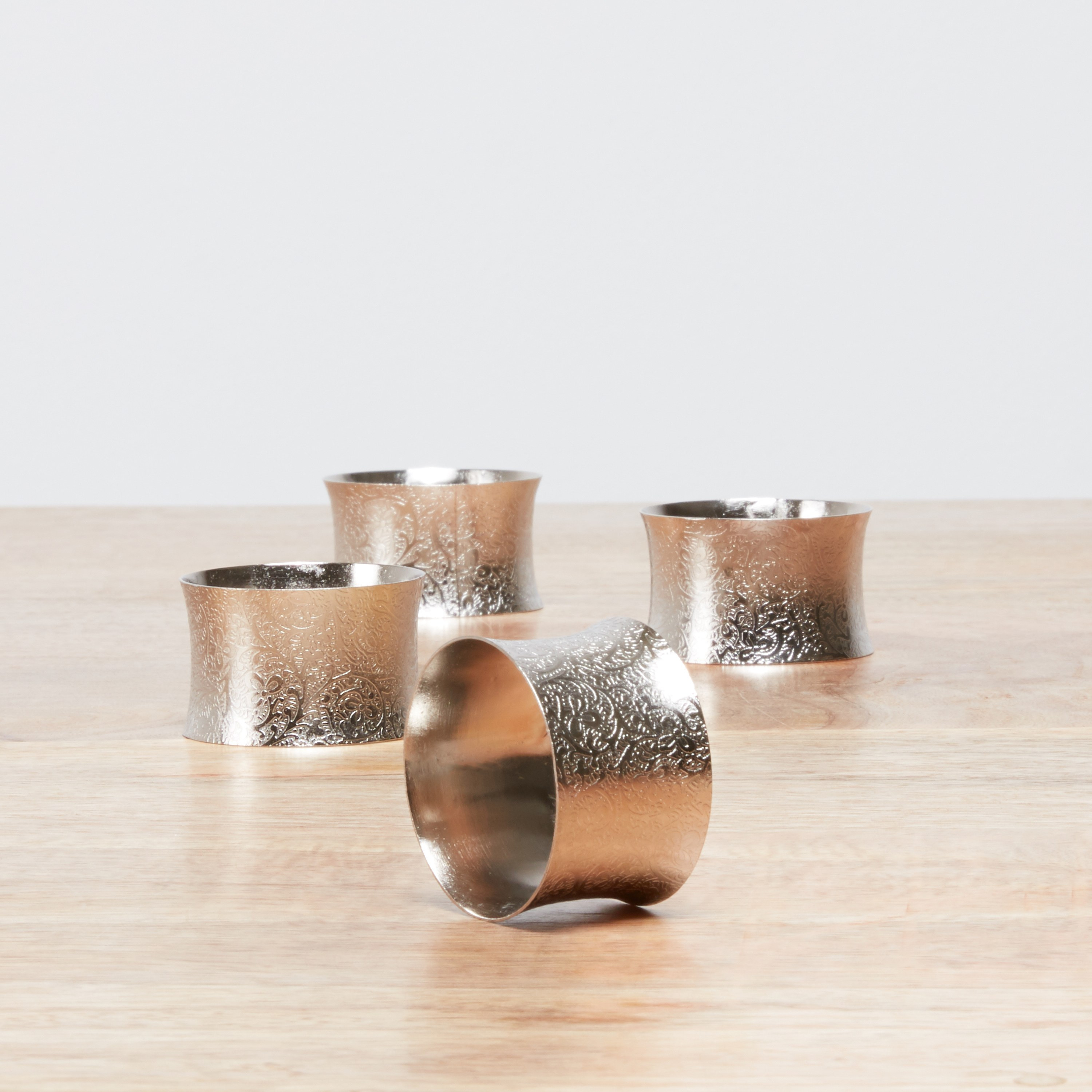 Monosuzani Floral Patterned Napkin Ring - Set of 4-household-dining-tablelinen-napkinsandaccessories-image-3