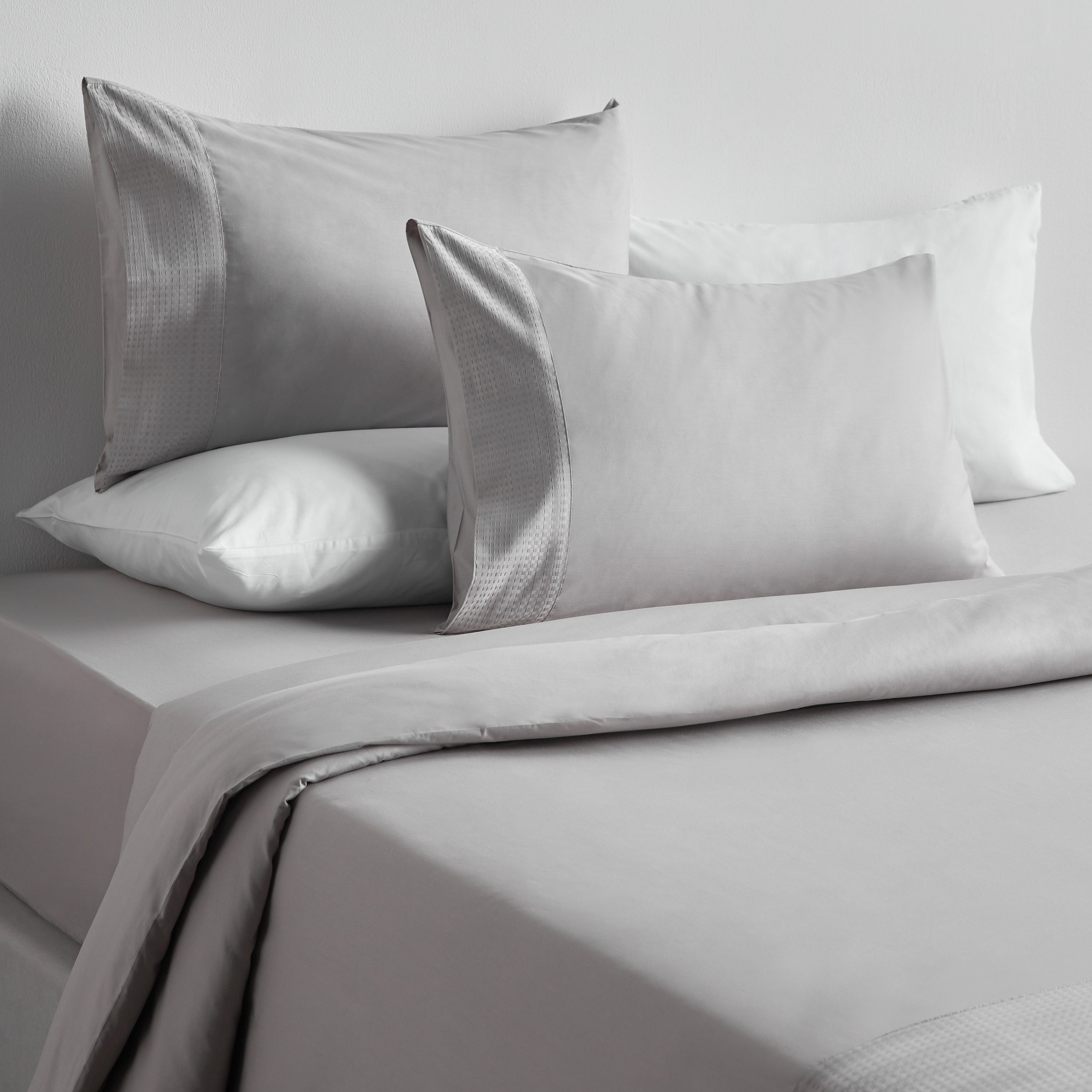 Eternity Cotton Percale 325 Thread Count 3-Piece King Duvet Cover Set - 220x230 cm-household-bedding-duvetandcovers-duvetcovers-image-1