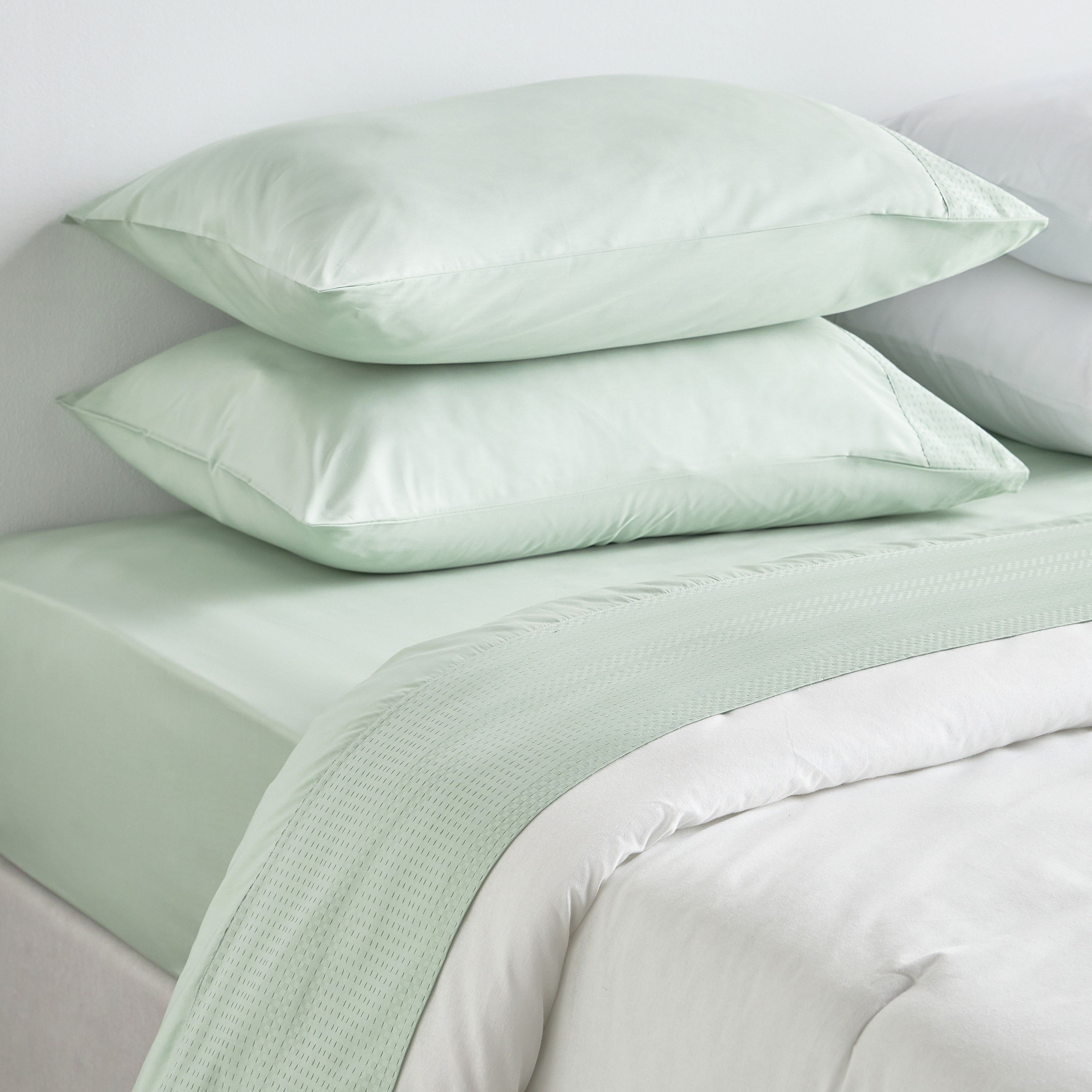 Eternity Cotton Percale 325 Thread Count Single Fitted Sheet - 90x200 cm-household-bedding-sheetsandpillowcases-fittedsheets-image-4