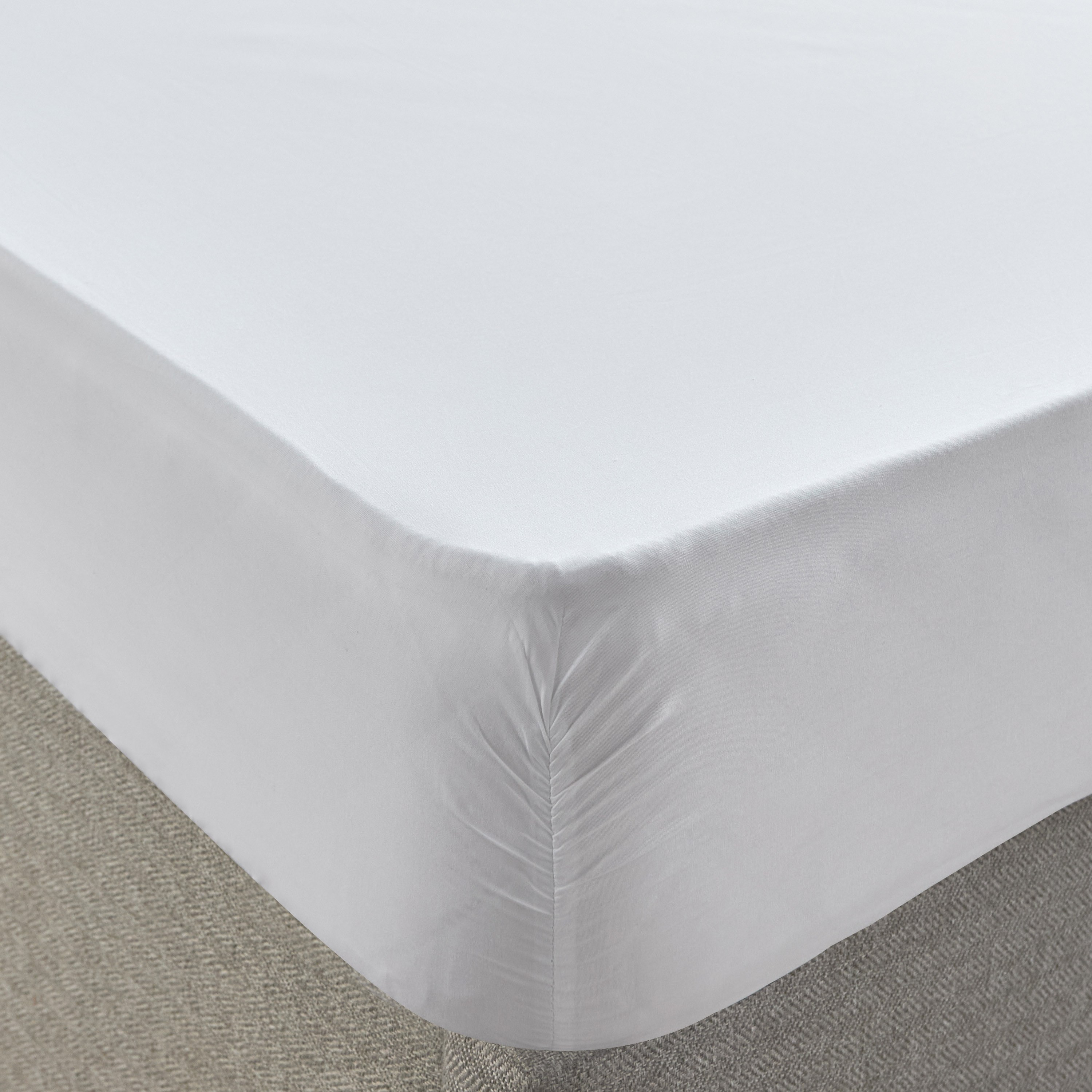شرشف مطاطي فردي قطن بيركال بعدد خيوط 325- إتيرنتي- 90x200 سم-household-bedding-sheetsandpillowcases-fittedsheets-image-1