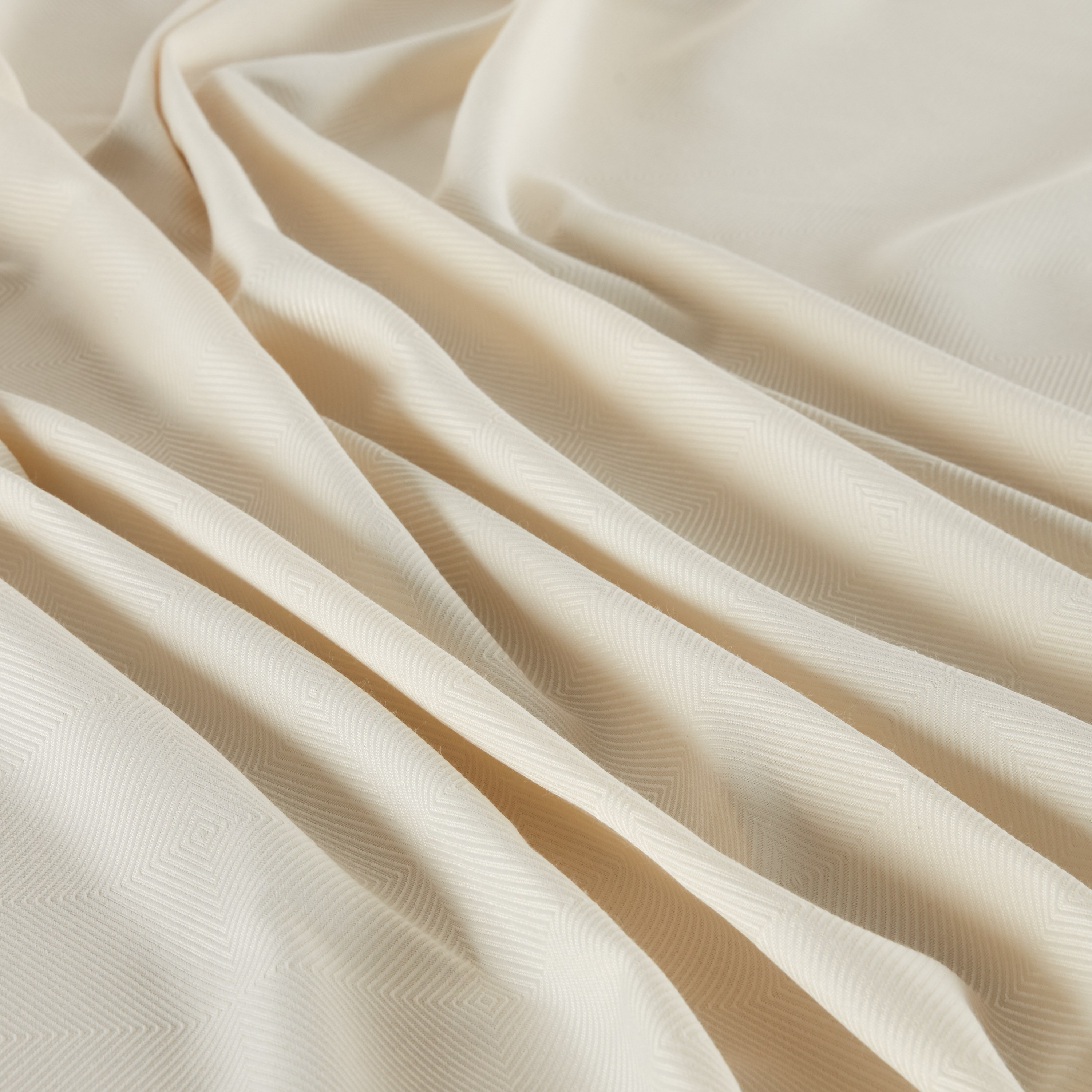 Richmond Textured Table Cover - 160x140 cms-household-dining-tablelinen-runnersandtablecovers-image-2