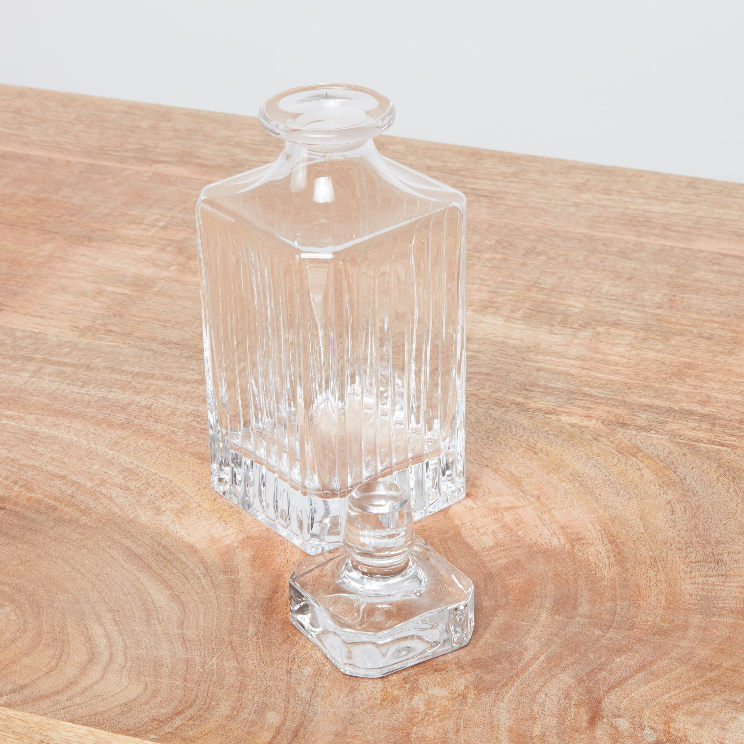 Timeless Glass Decanter - 750 ml-household-dining-drinkserveware-jugsdecantersandcarafes-image-2