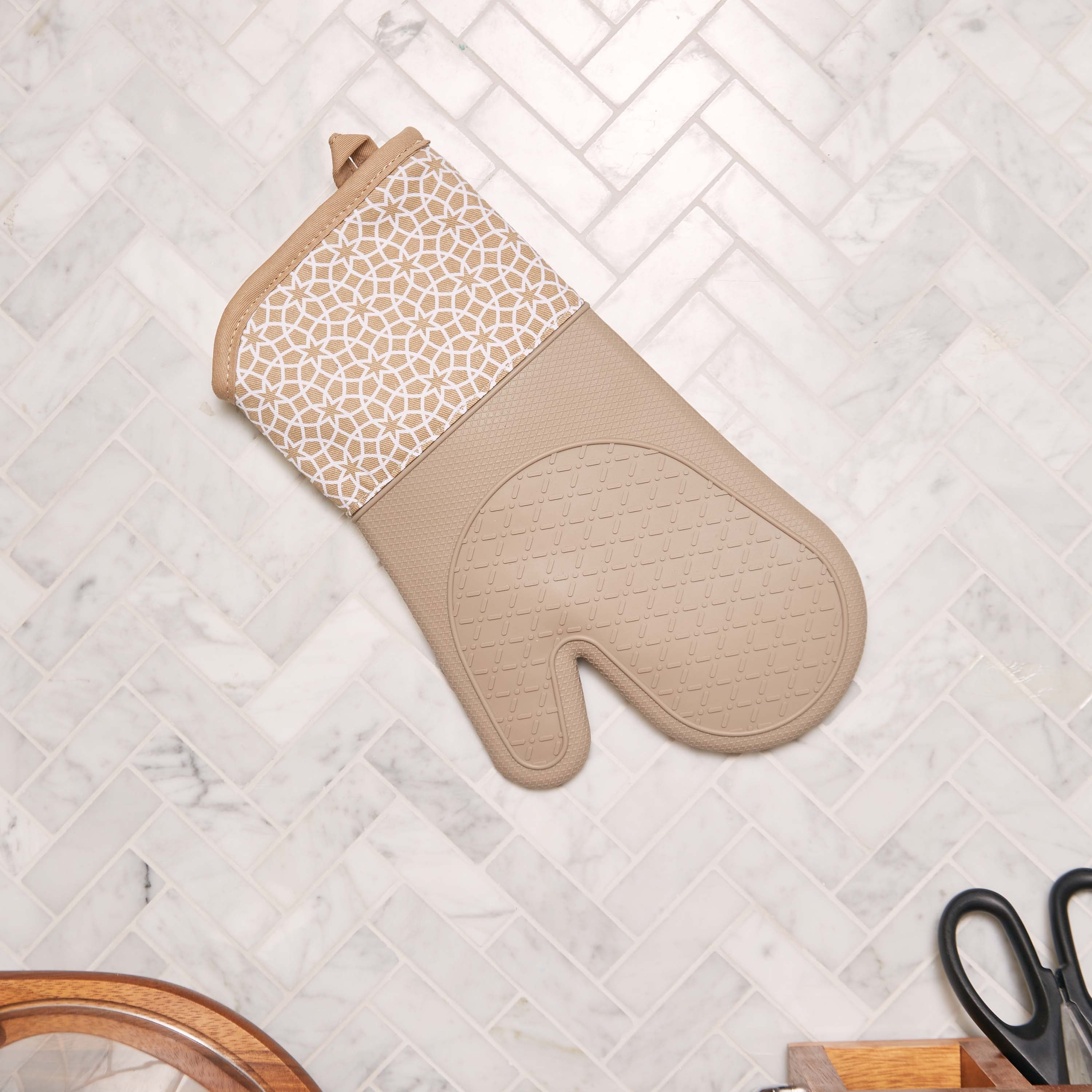 Star Silicone Oven Mitten-household-kitchen-kitchenlinen-apronsmittsandpotholders-image-2