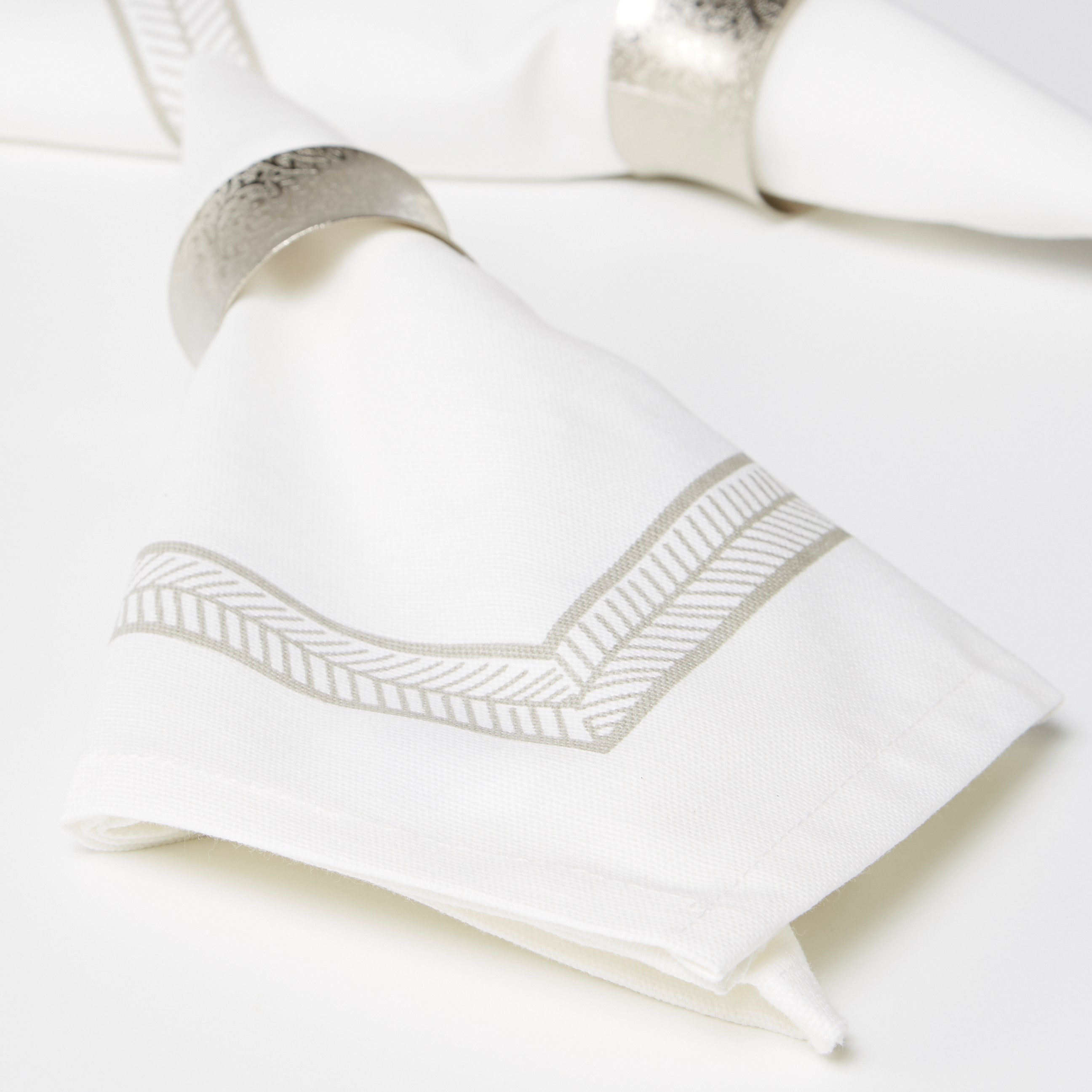 Ornate Printed Napkin - Set of 4-household-dining-tablelinen-napkinsandaccessories-image-2