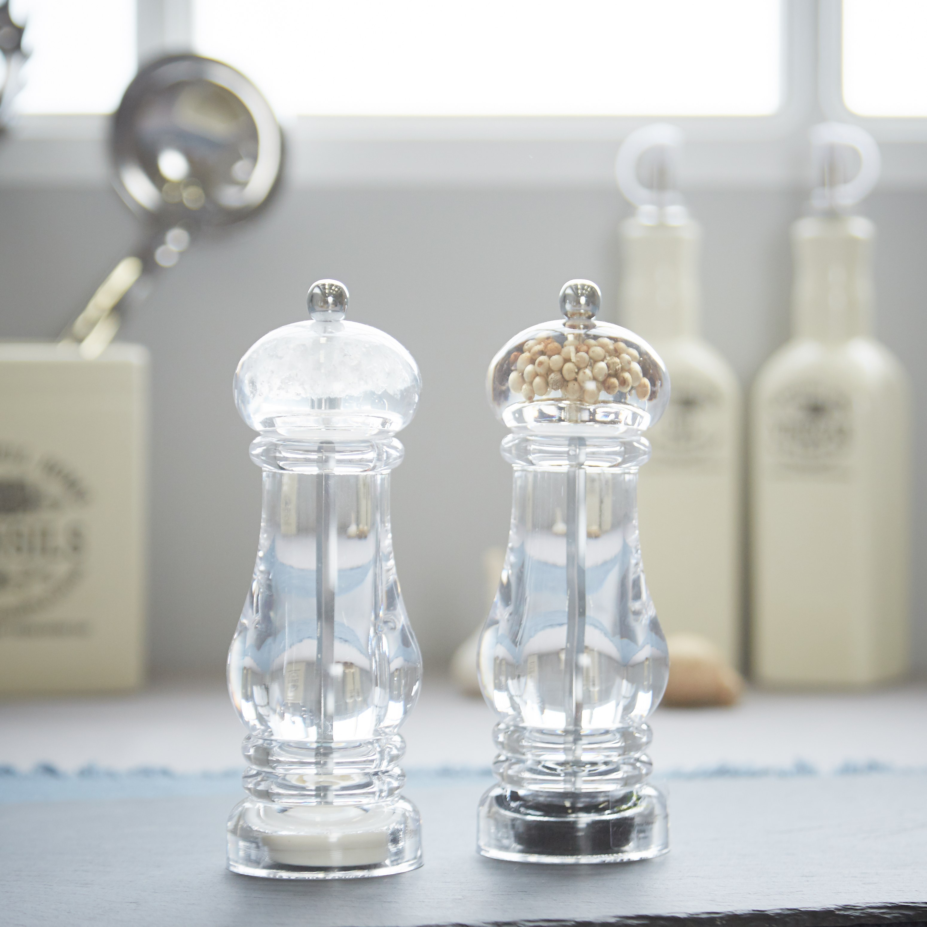 Peru Salt Grinder with Lid-household-kitchen-foodstorage-saltandpeppershakers-image-1