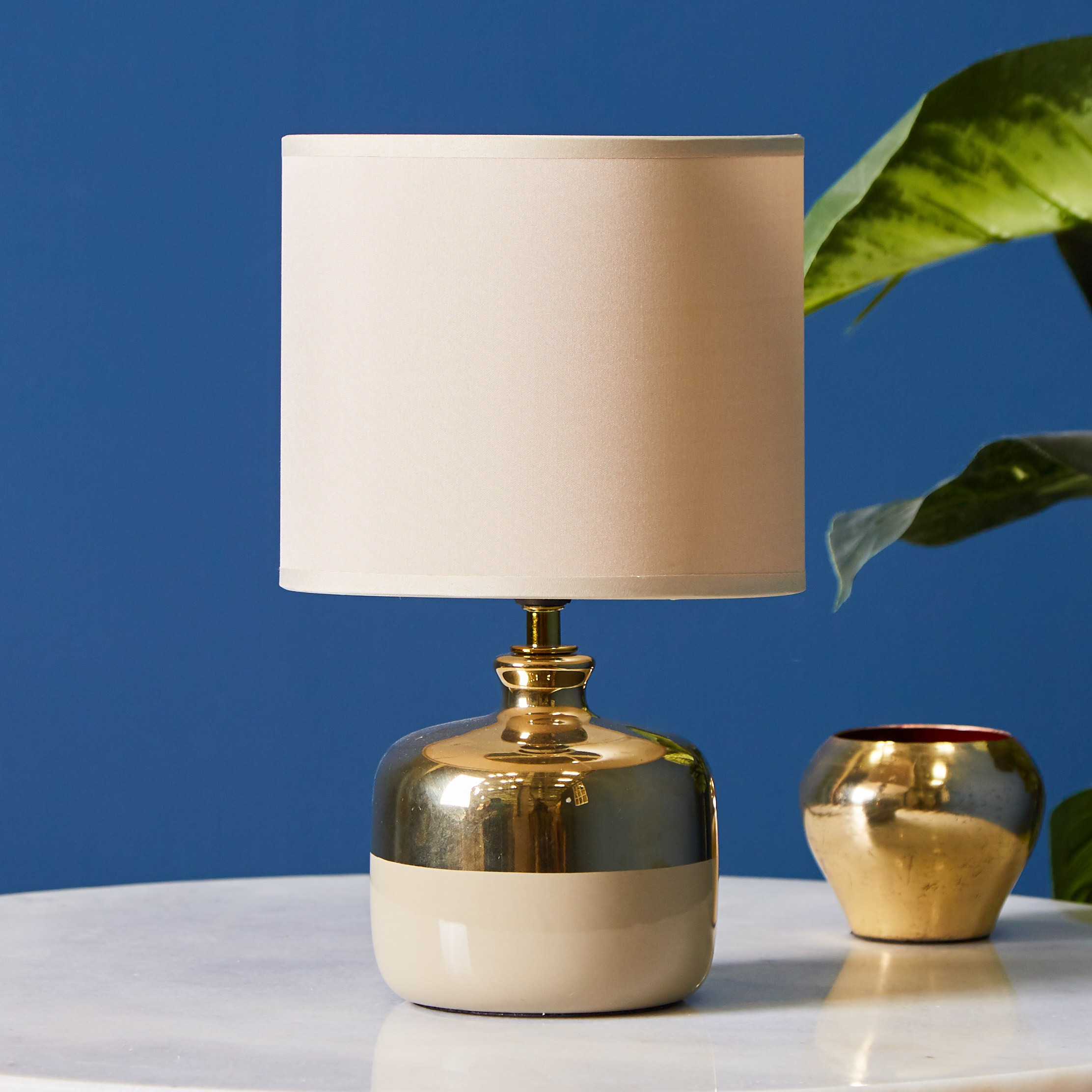 home centre ceramic table lamp