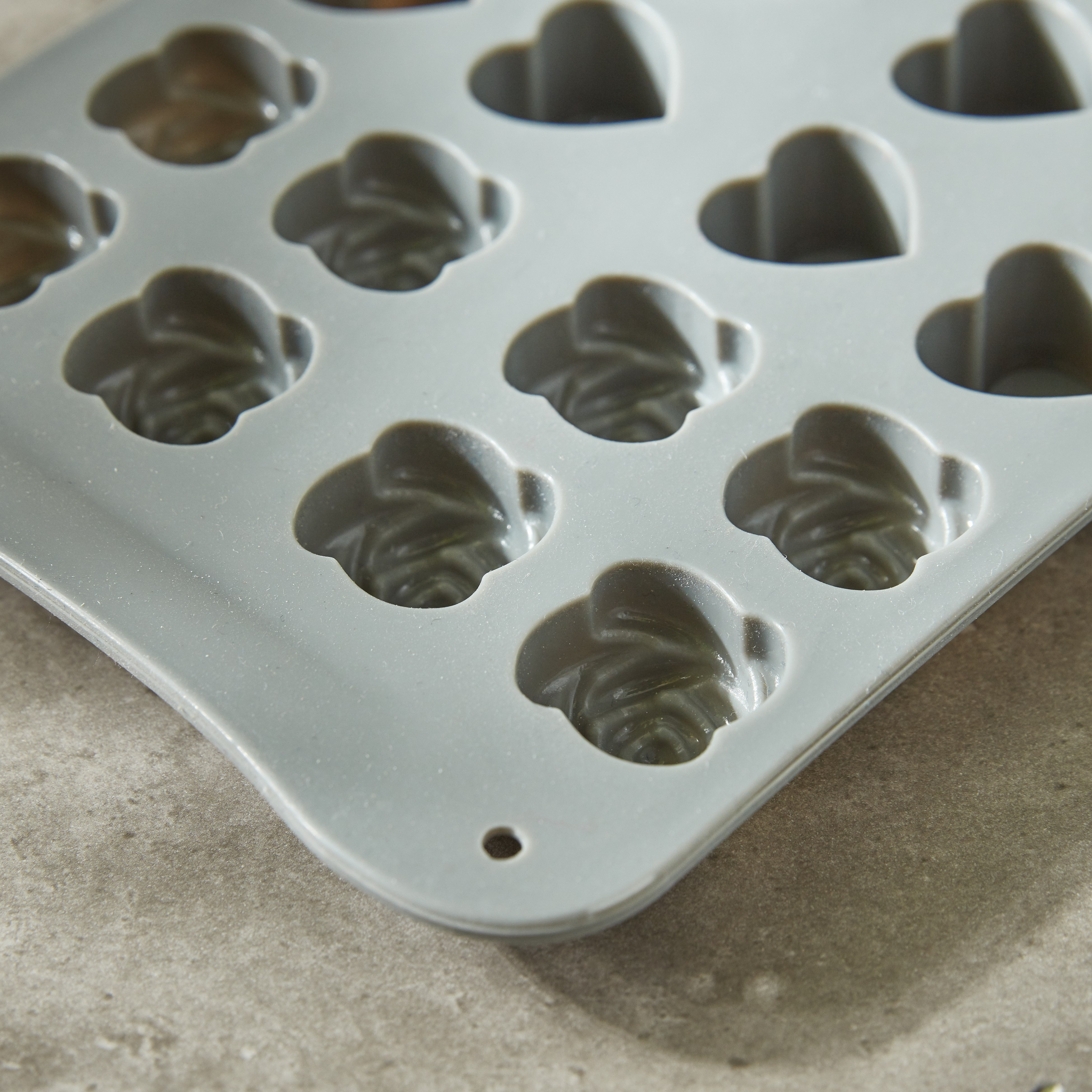 Bake It Chocolate Mould-household-kitchen-bakeware-bakingpansandmoulds-image-3