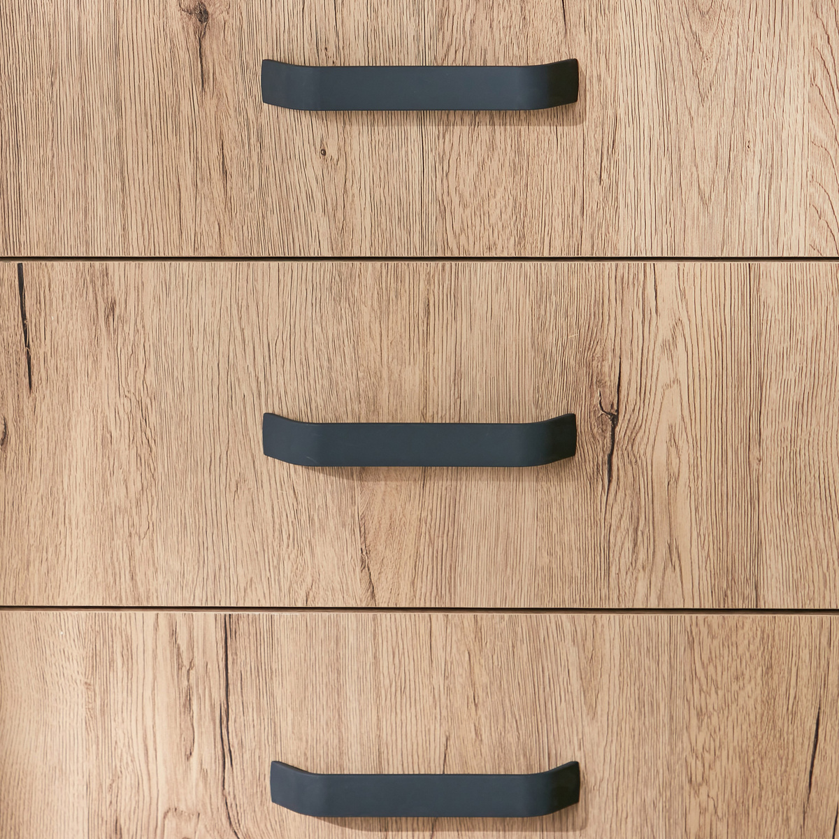 تسريحة غرفة نوم بـ6 أدراج - ميدلي 15 | تسريحة غرفة نوم بـ6 أدراج - ميدلي