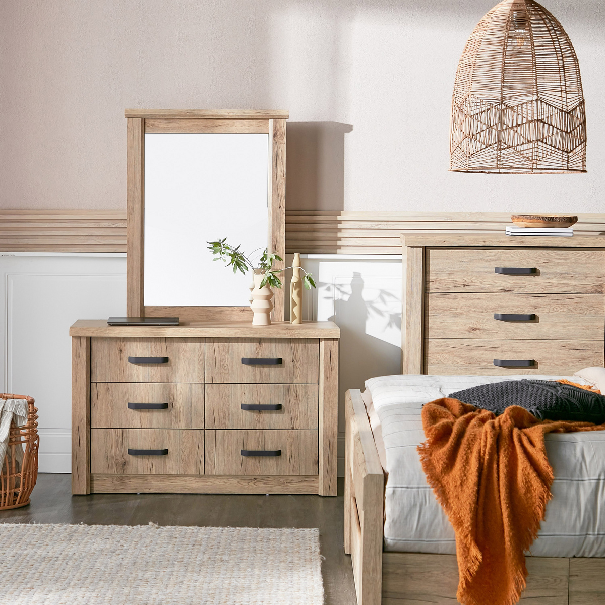 تسريحة غرفة نوم بـ6 أدراج - ميدلي 18 | تسريحة غرفة نوم بـ6 أدراج - ميدلي