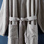 روب حمّام مخطّط بارز الملمس - ويلينجتون-household-bathandlaundry-bathlinen-bathrobesandslippers-bathrobes-image-4