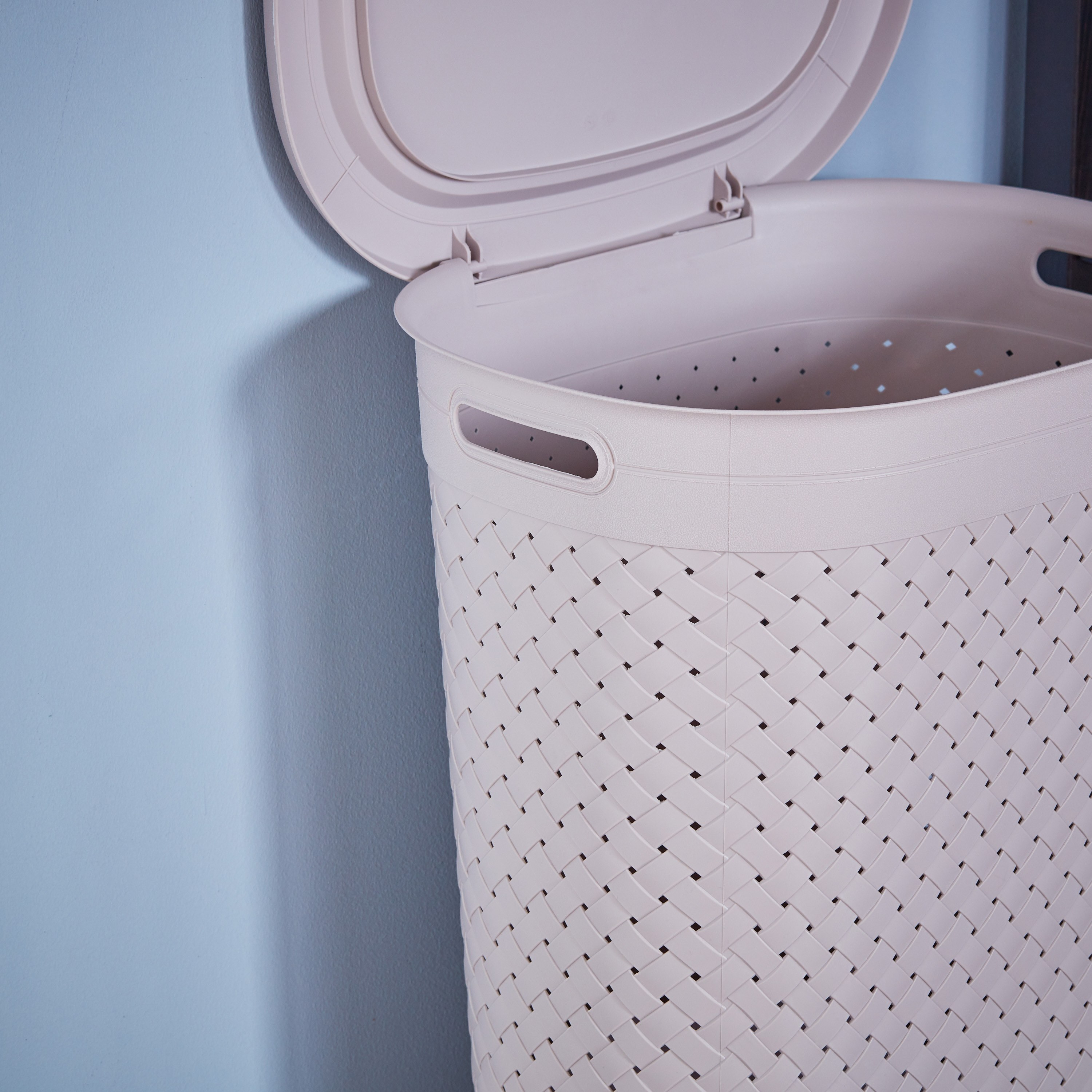سلة غسيل مغرّزة-household-bathandlaundry-laundrysolutions-laundryhampers-image-3