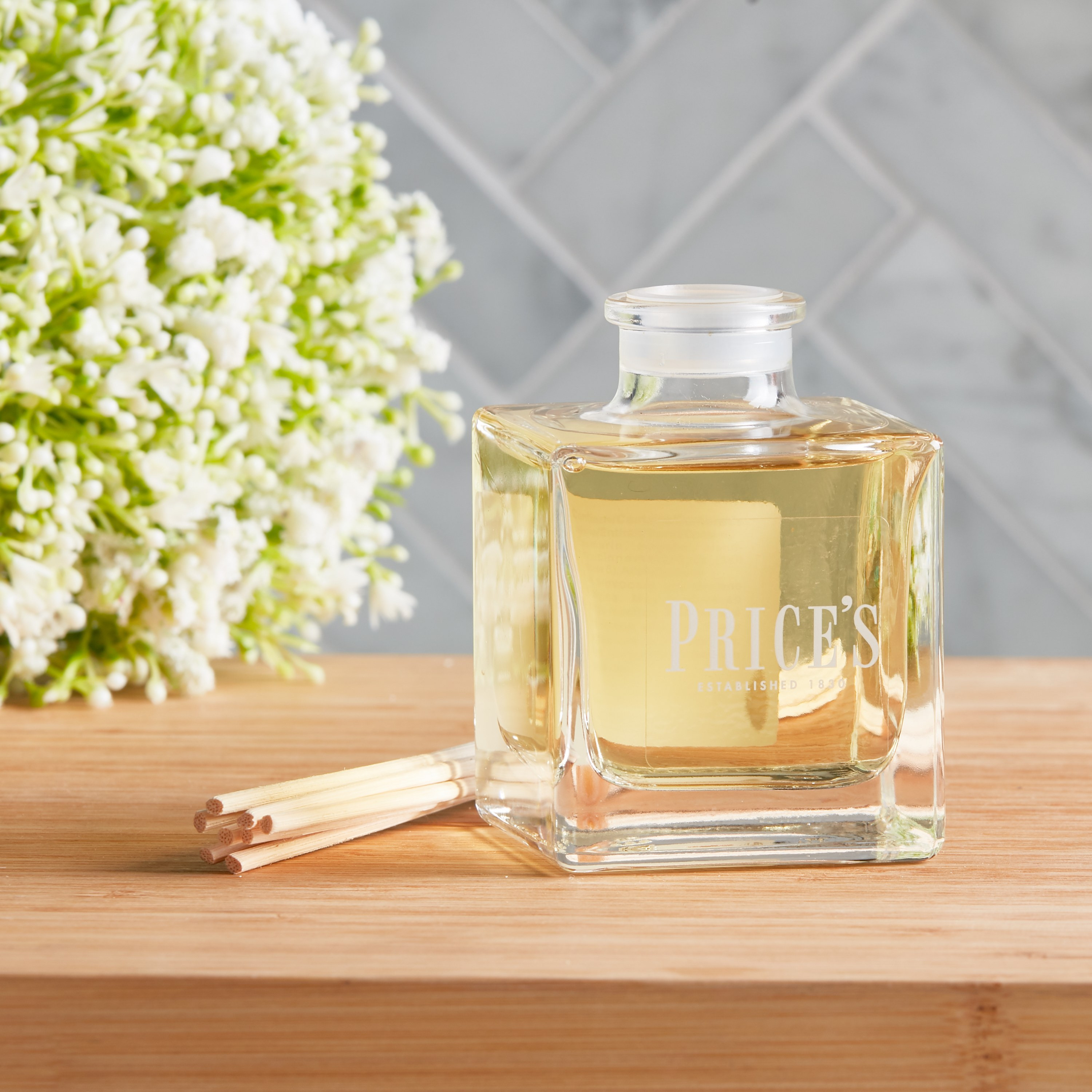Shop Amber Reed Diffuser - 100 ml Online | Homecentre UAE