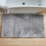 دعاسة حمّام فاخرة من الدرايلون - 70×120 سم-household-bathandlaundry-bathlinen-bathmatsandtubmats-image-3