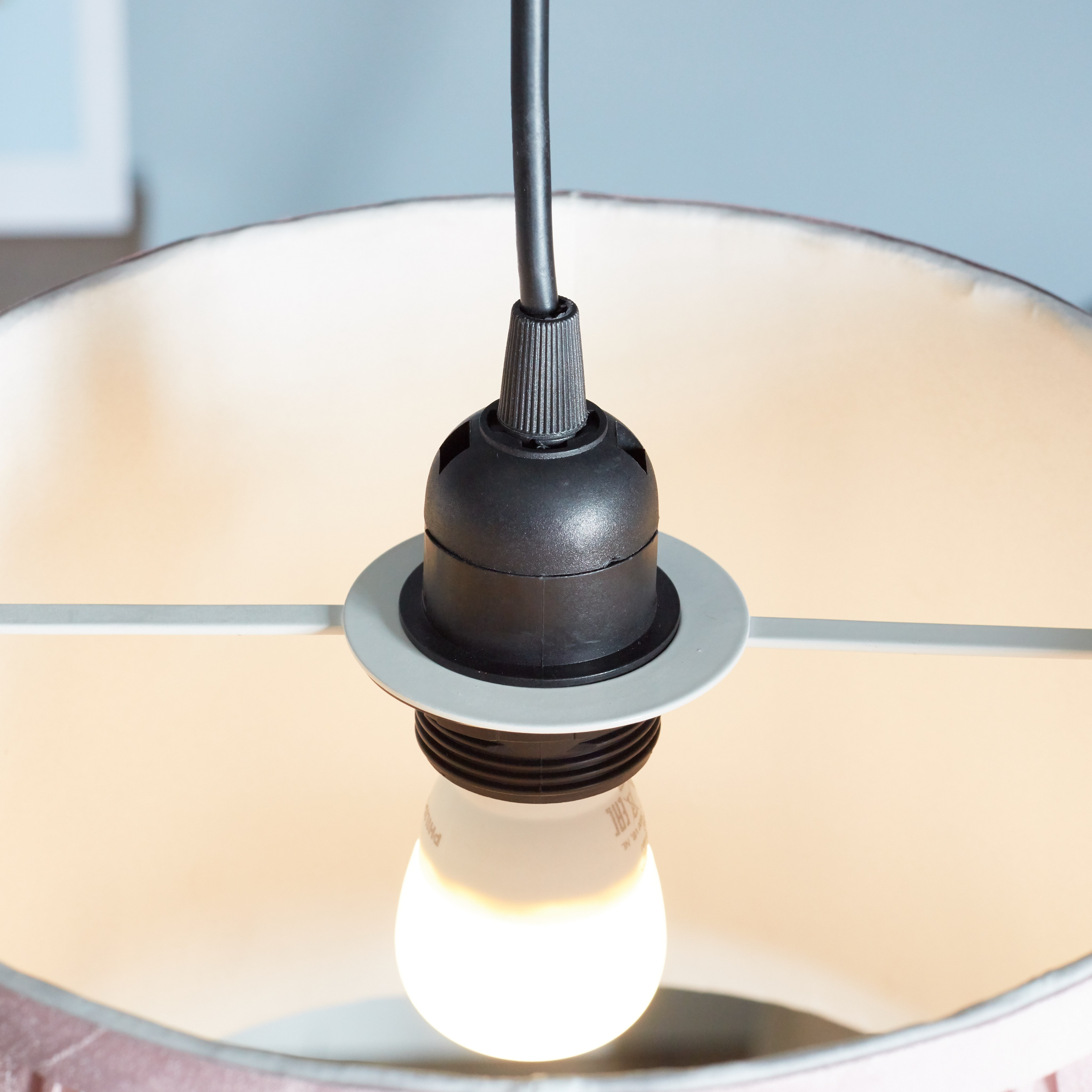 Pendant light clearance cord