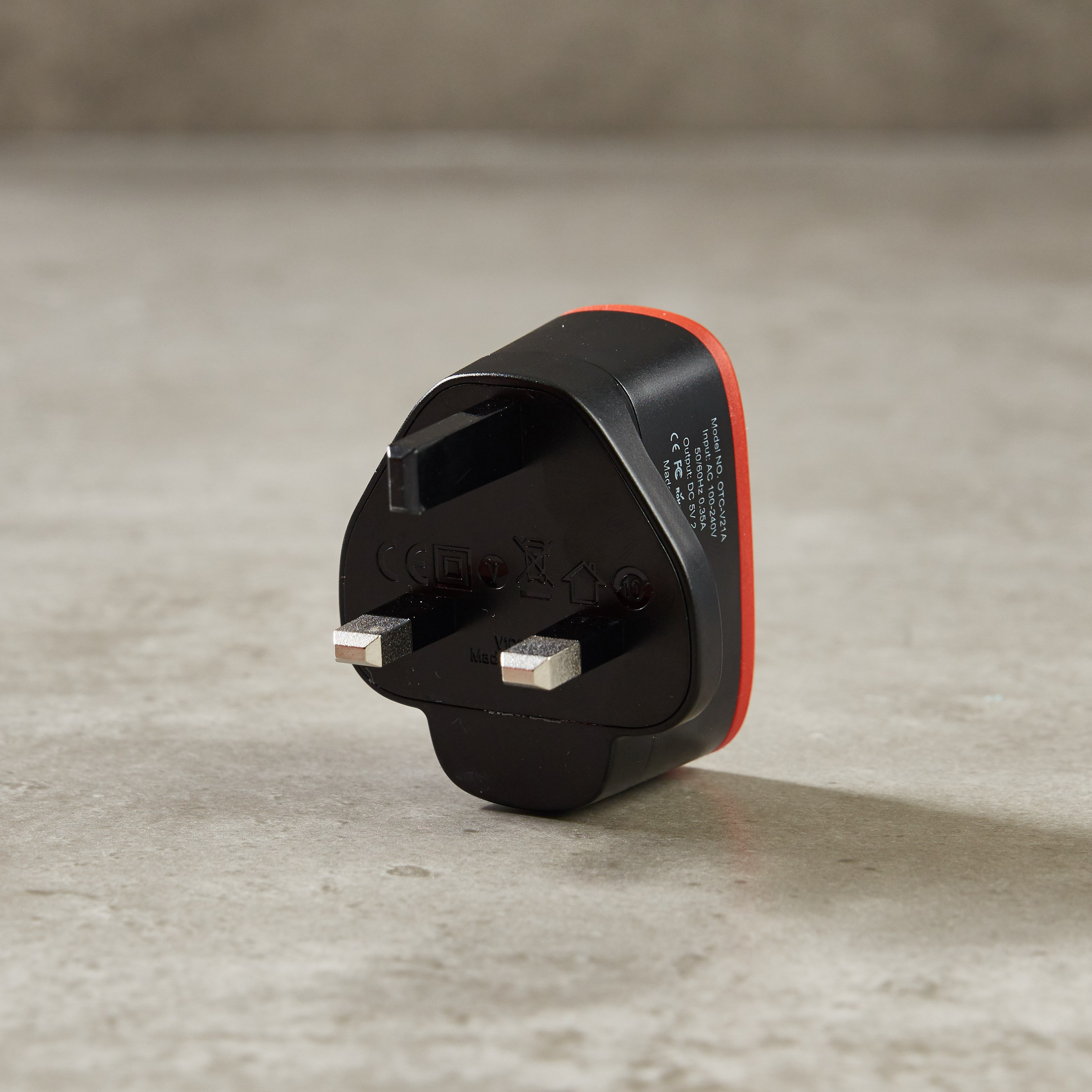 Oshtraco 2.1 AMP Dual USB Multi Port Charger-household-lighting-electricalaccessories-image-3